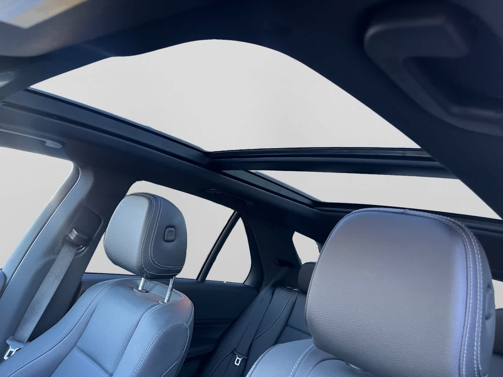 used 2025 Mercedes-Benz GLE 350 car, priced at $58,398