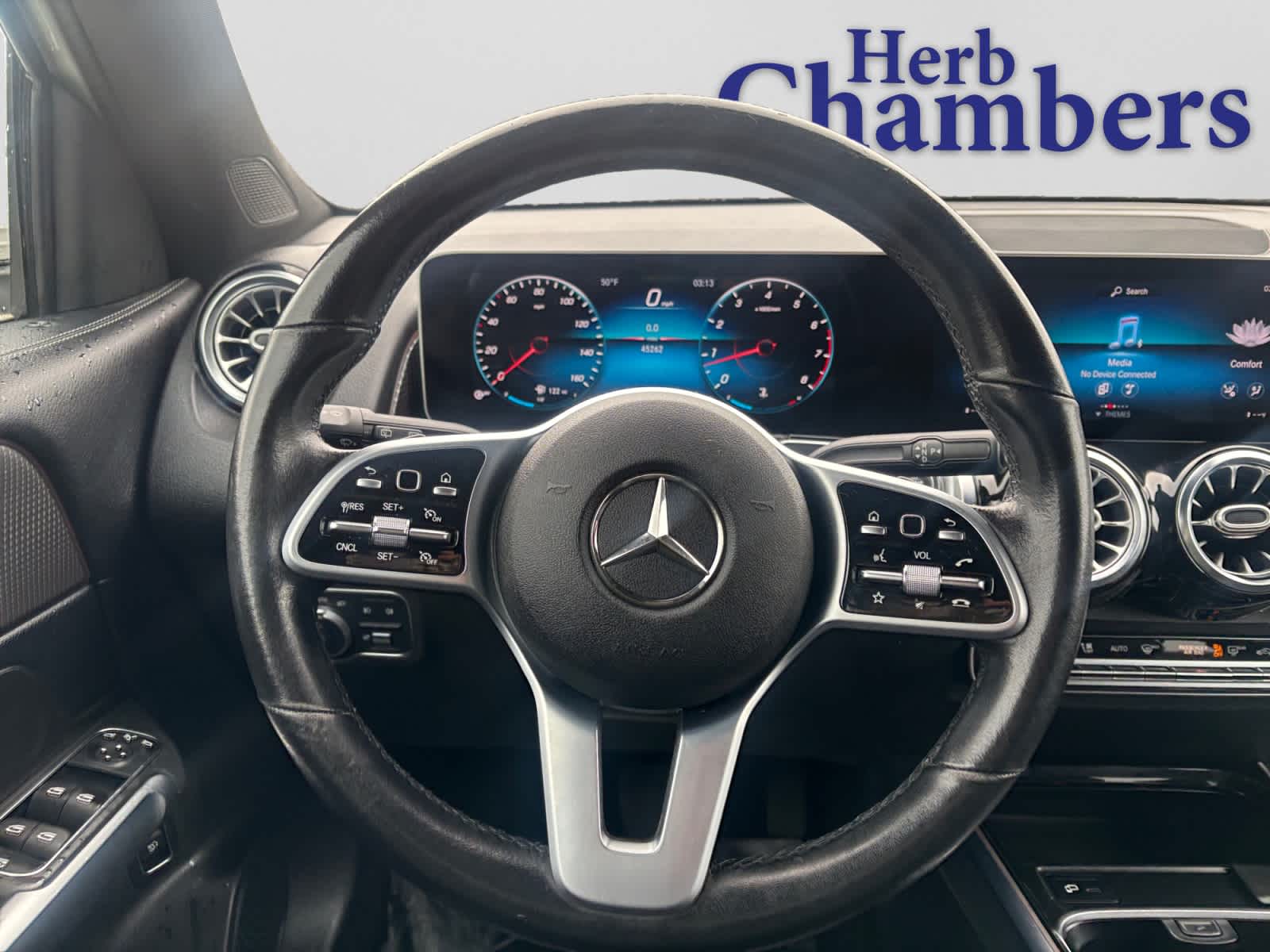 used 2021 Mercedes-Benz GLB 250 car, priced at $27,998