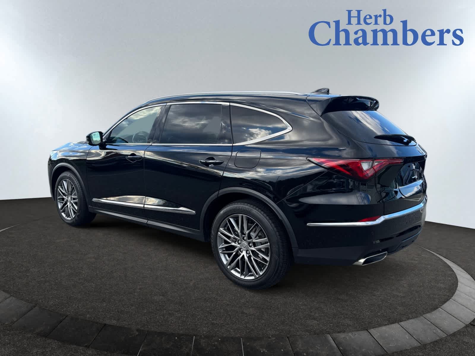 2024 Acura MDX SH-AWD Advance photo 3