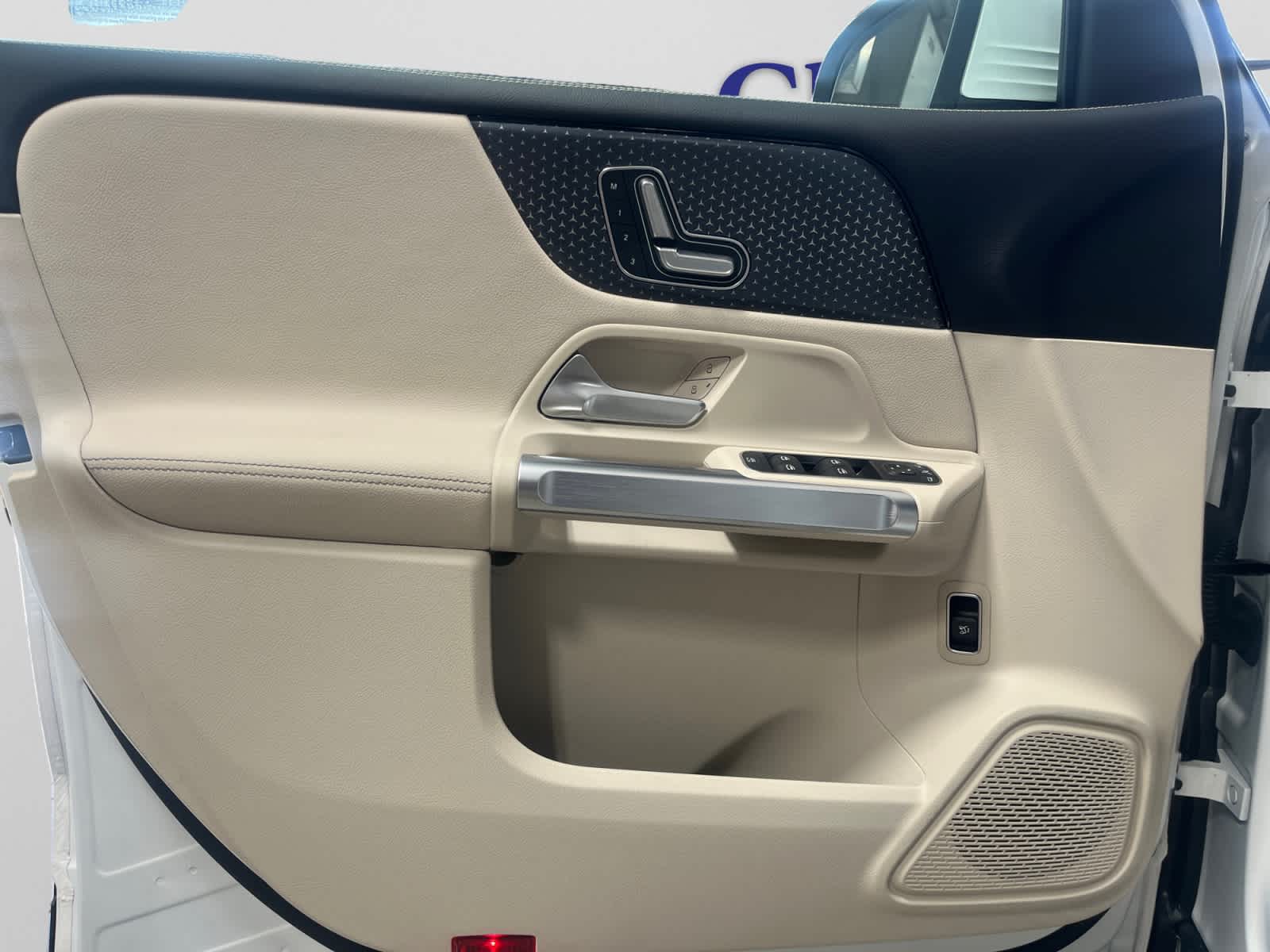 used 2025 Mercedes-Benz GLB 250 car, priced at $40,498