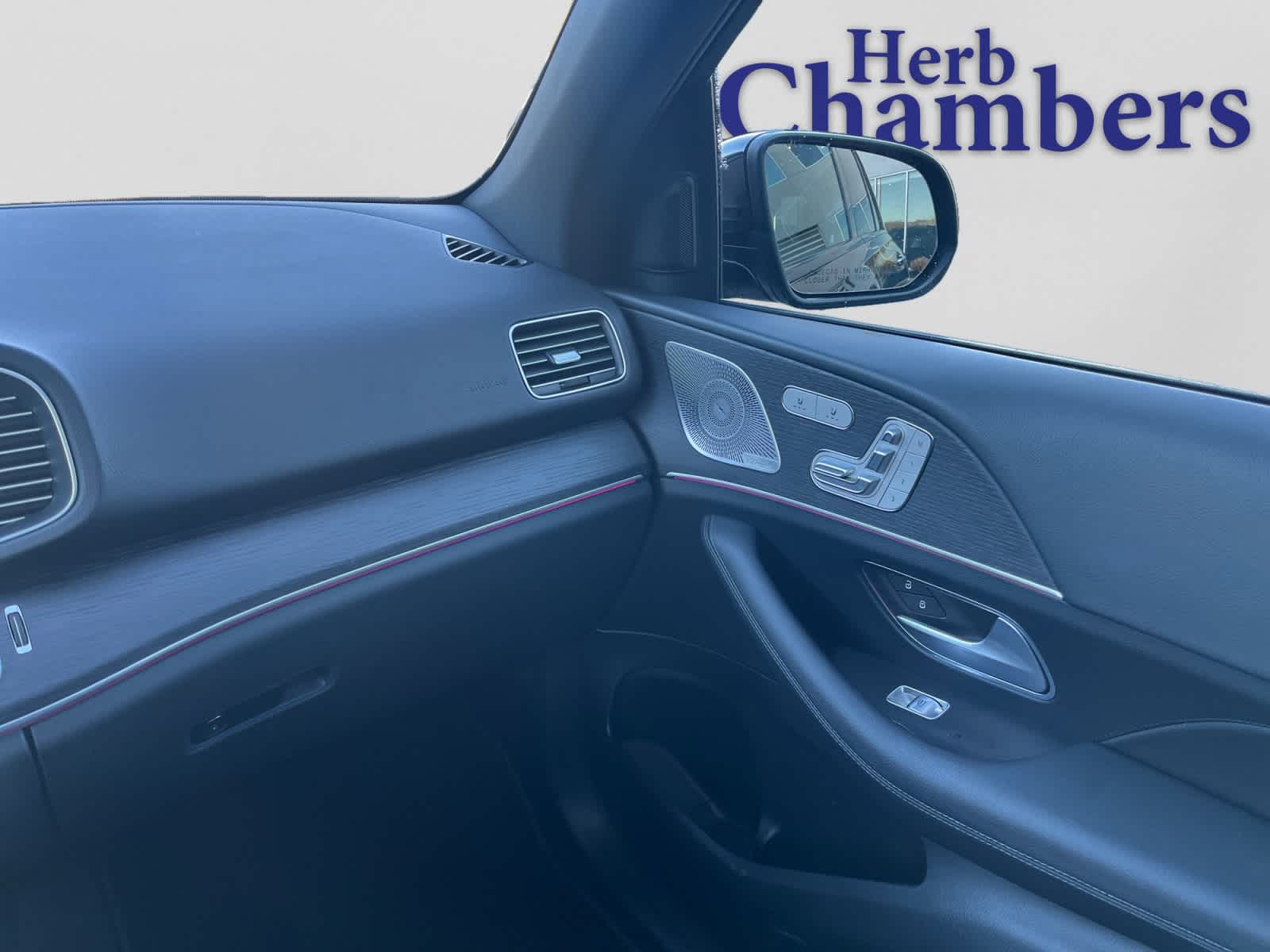 used 2025 Mercedes-Benz GLE 350 car, priced at $58,398