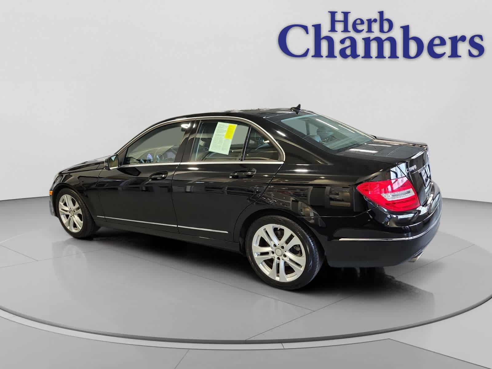 2013 Mercedes Benz C 300 4MATIC Luxury Sedan photo 3