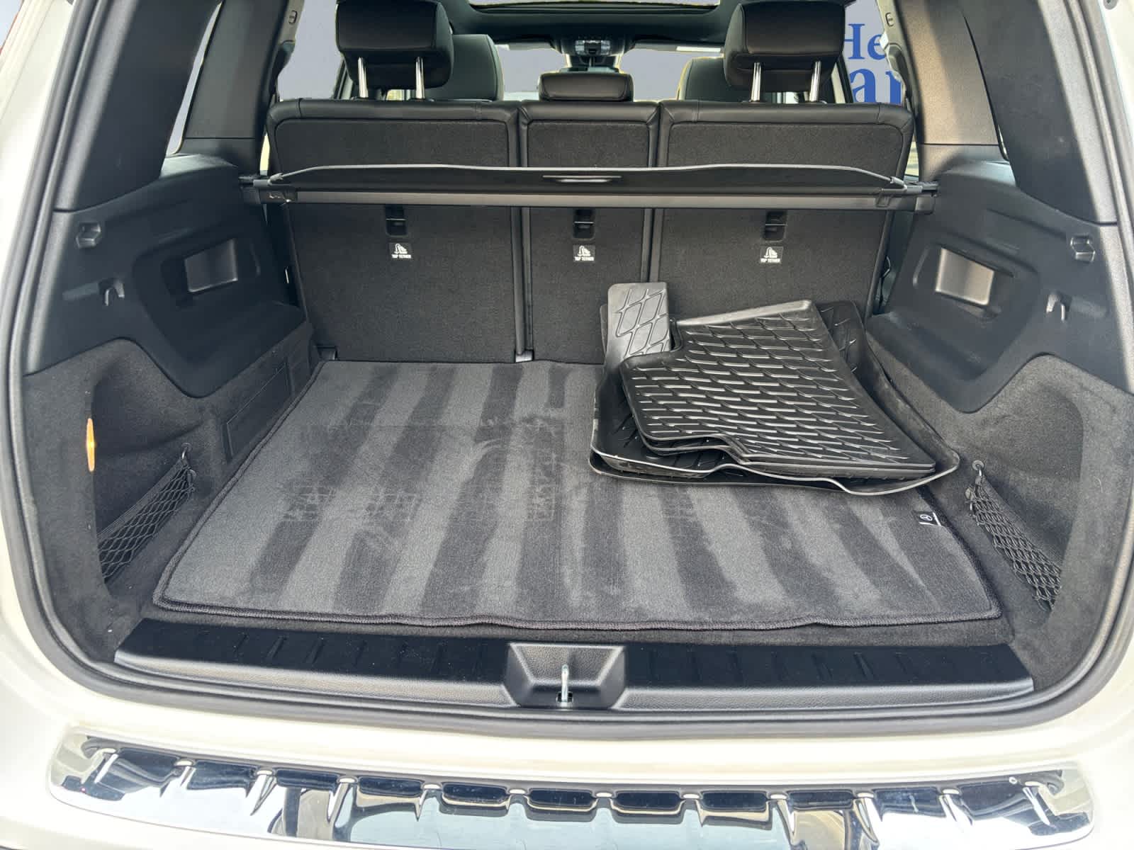 2023 Mercedes Benz EQB 300 4MATIC photo 4