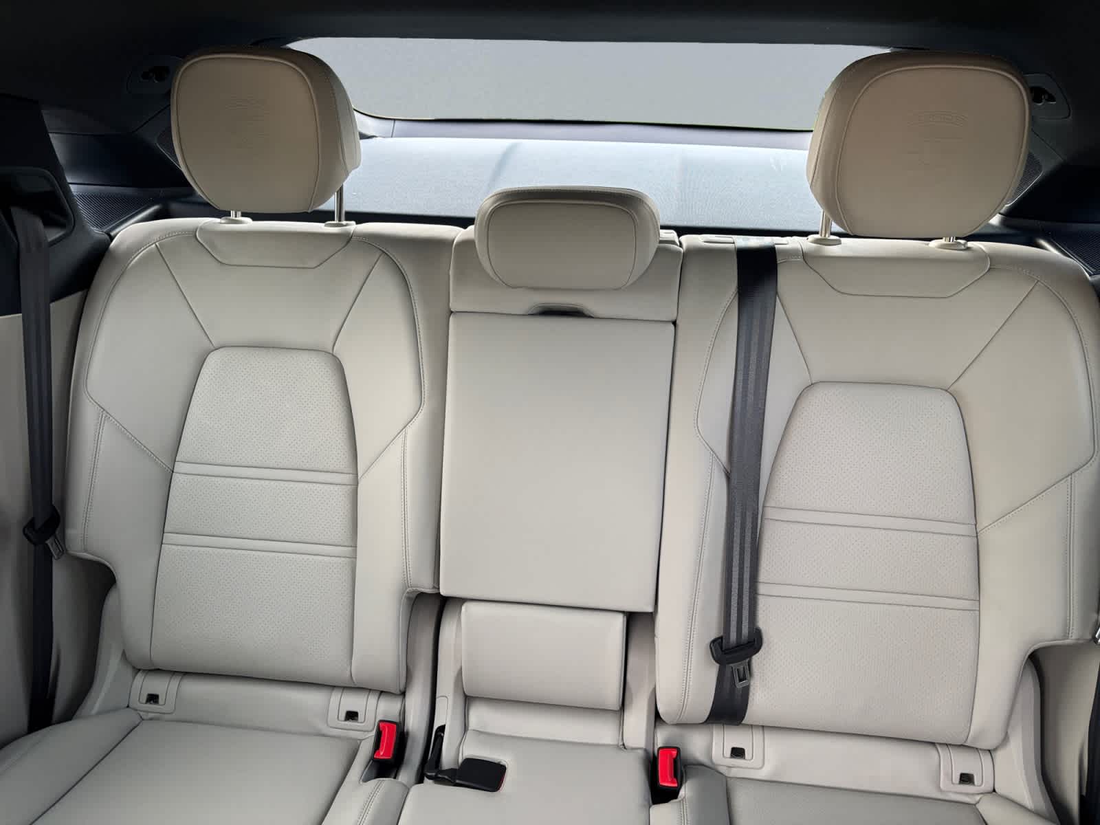 2023 Porsche Cayenne Coup Platinum Edition - Photo 18