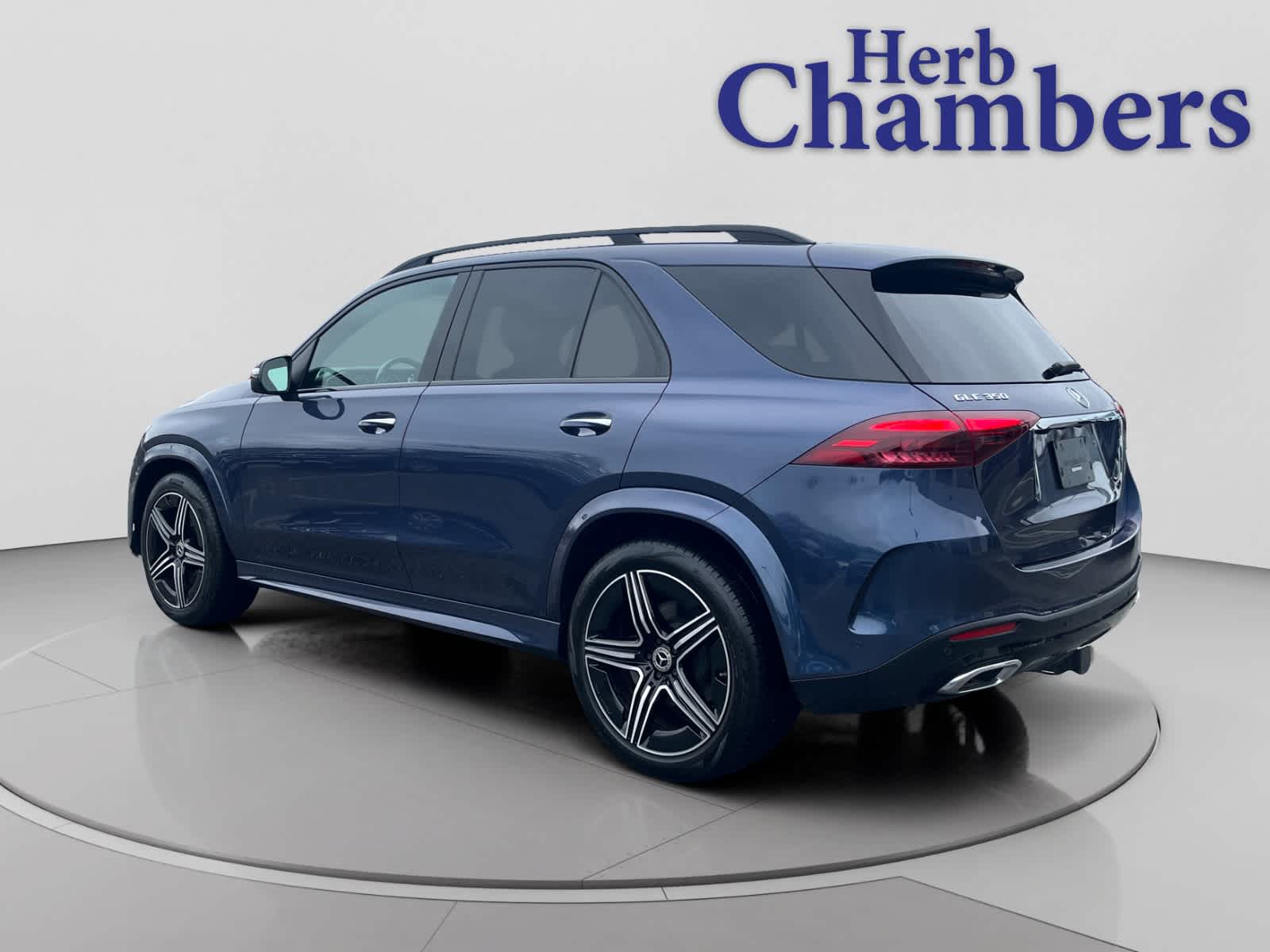 used 2024 Mercedes-Benz GLE 350 car, priced at $53,998