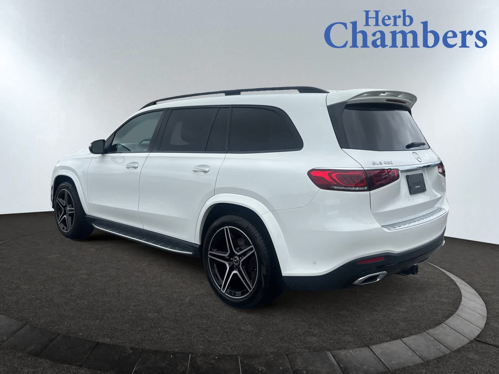 2023 Mercedes Benz GLS 450 4MATIC photo 3