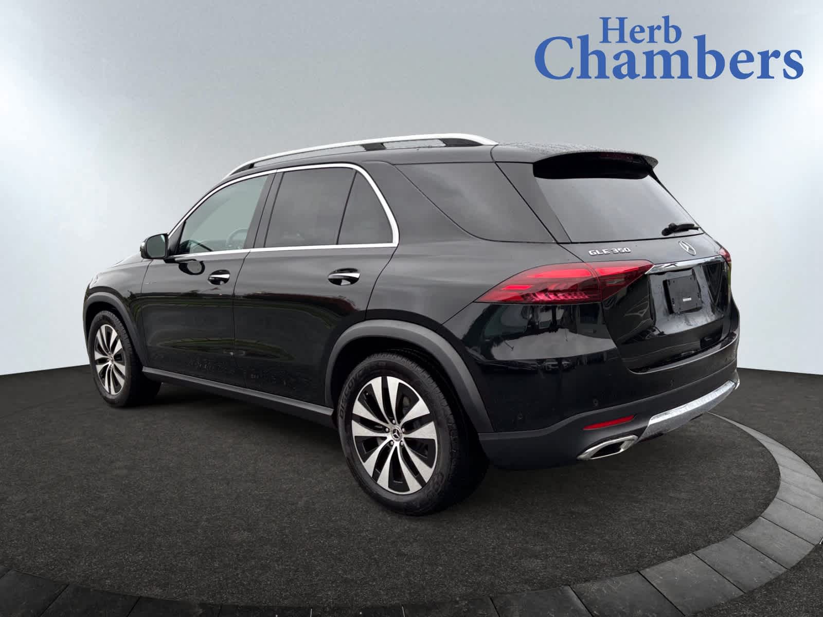 2025 Mercedes Benz GLE 350 4MATIC photo 3