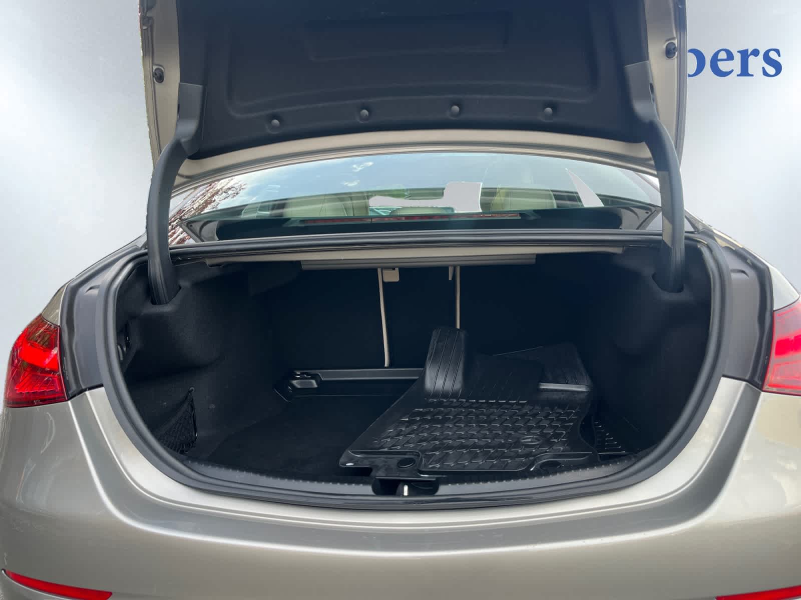 2023 Mercedes Benz C 300 4MATIC Sedan photo 4