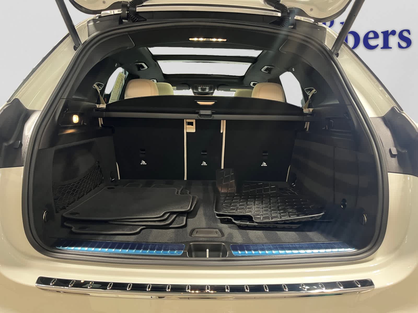 used 2025 Mercedes-Benz GLE 350 car, priced at $60,698