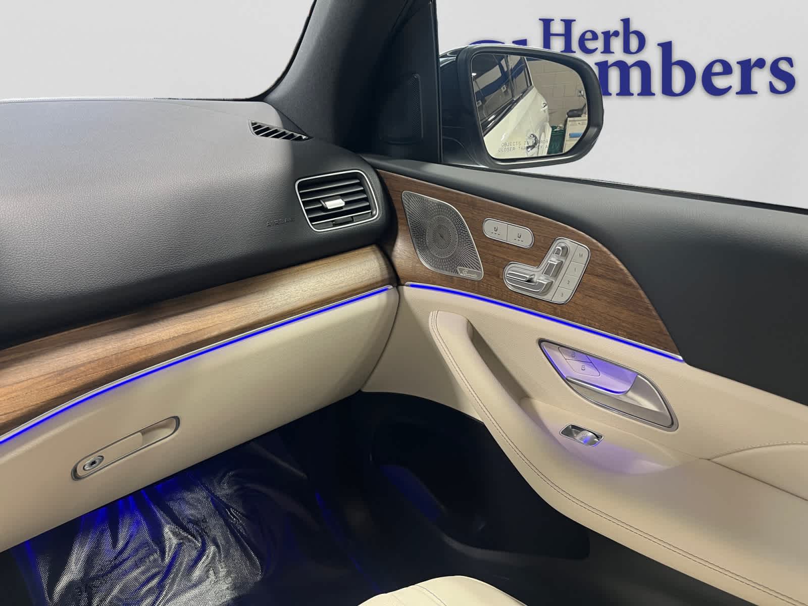 used 2025 Mercedes-Benz GLE 350 car, priced at $60,698