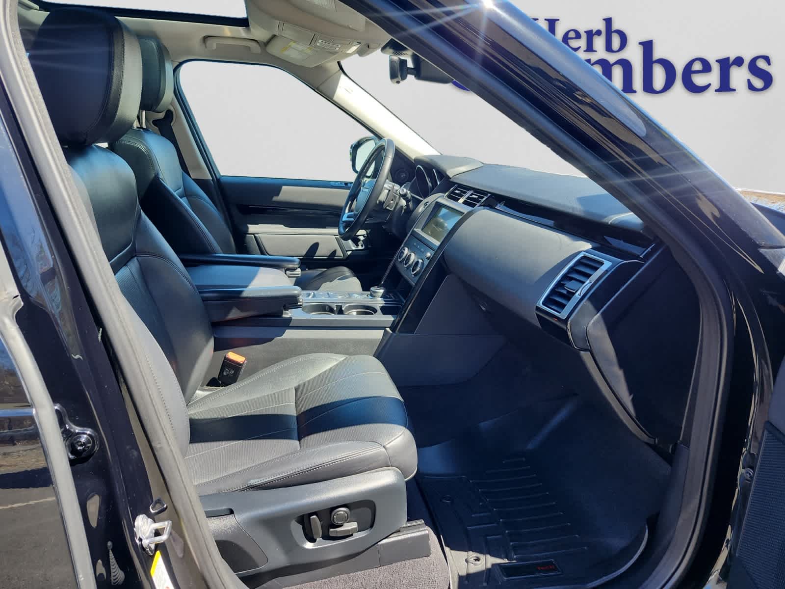 used 2019 Land Rover Discovery car, priced at $13,997