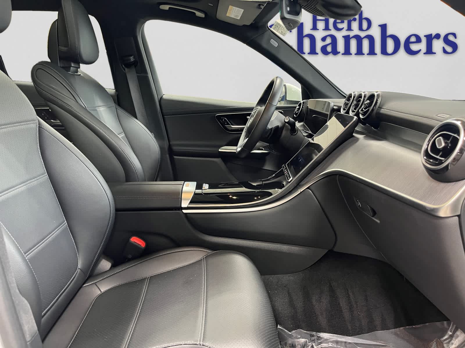 used 2024 Mercedes-Benz GLC 300 car, priced at $38,498