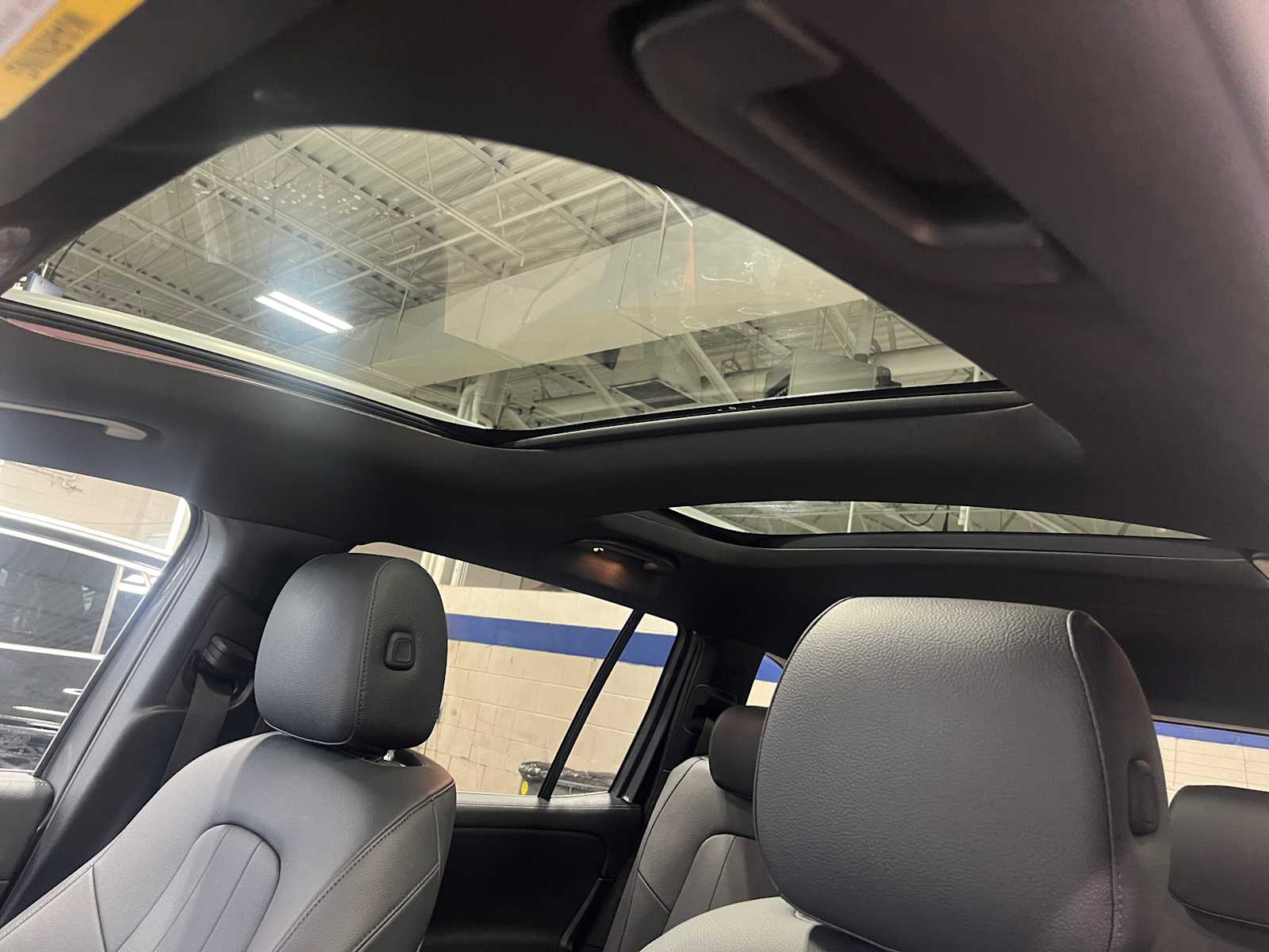 used 2022 Mercedes-Benz GLB 250 car, priced at $27,498