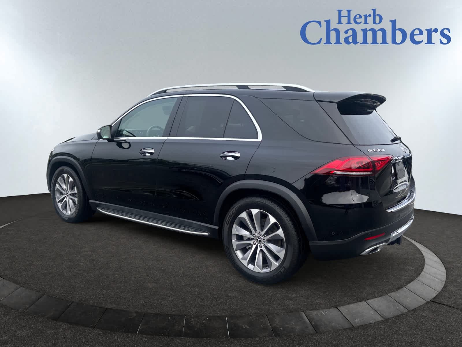 2022 Mercedes Benz GLE 450 4MATIC photo 3