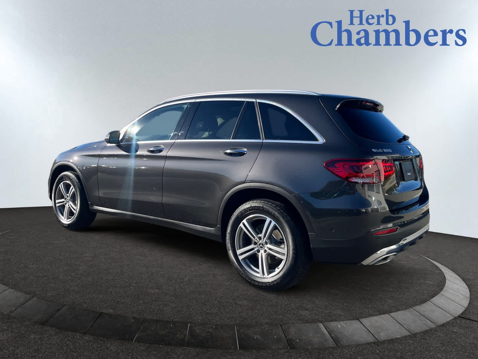 2021 Mercedes Benz GLC 300 4MATIC photo 3