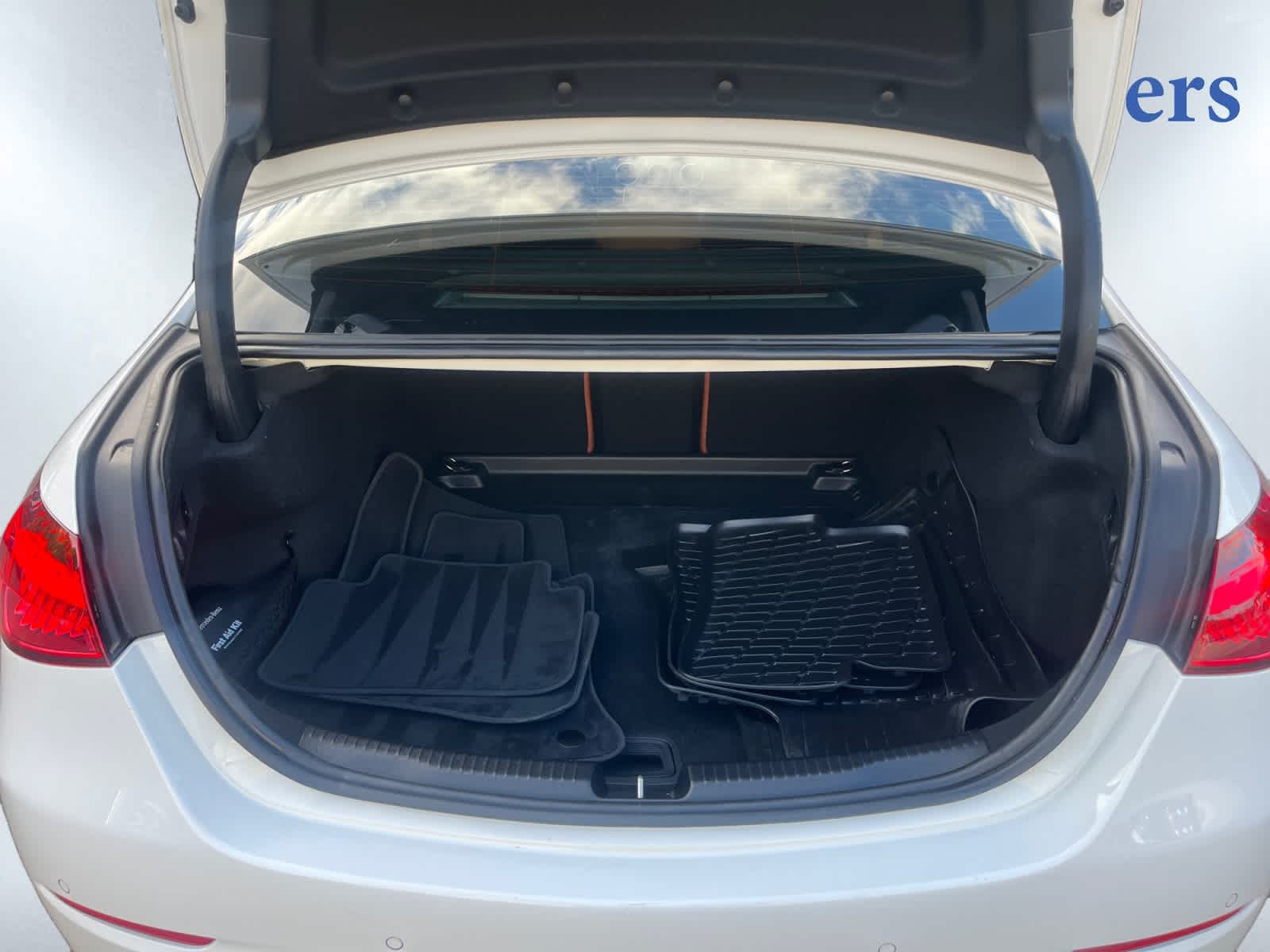 2023 Mercedes Benz C 300 4MATIC Sedan photo 4