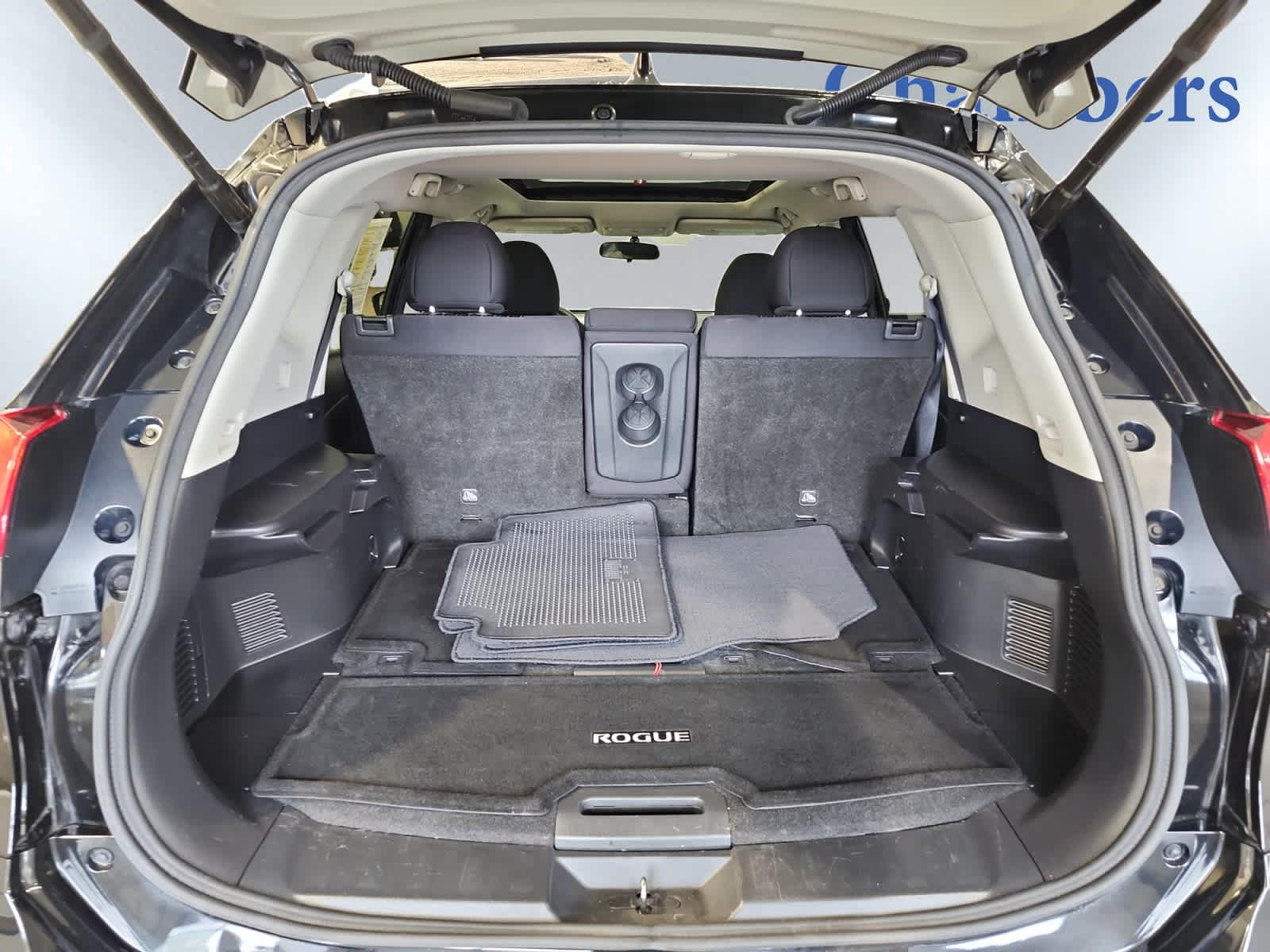2017 Nissan Rogue SV photo 4