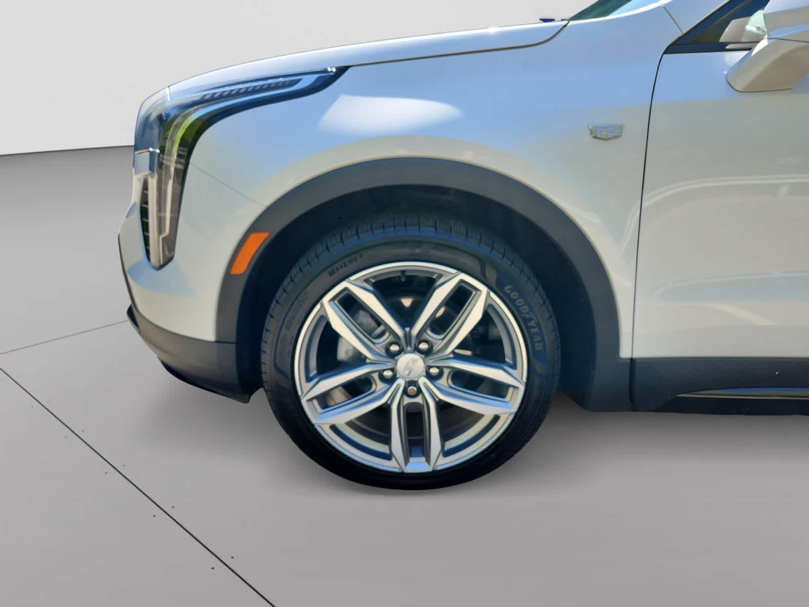 used 2022 Cadillac XT4 car, priced at $27,397