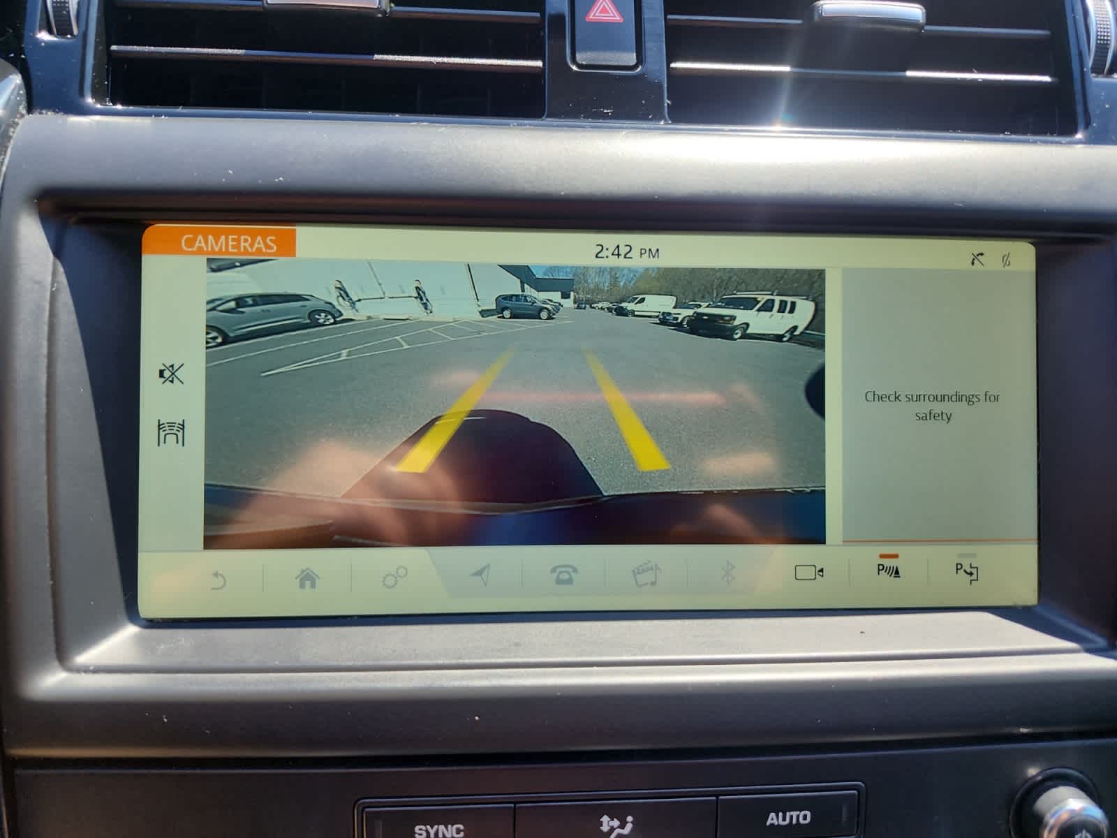 used 2019 Land Rover Discovery car, priced at $13,997