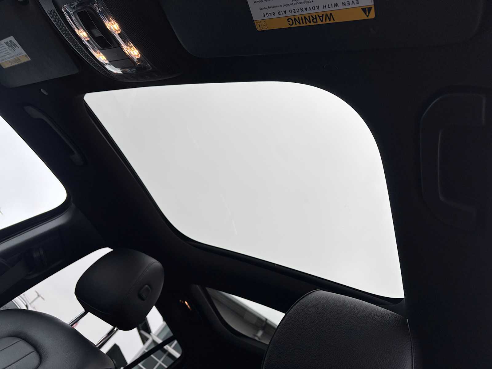 used 2022 Mercedes-Benz GLB 250 car, priced at $29,998