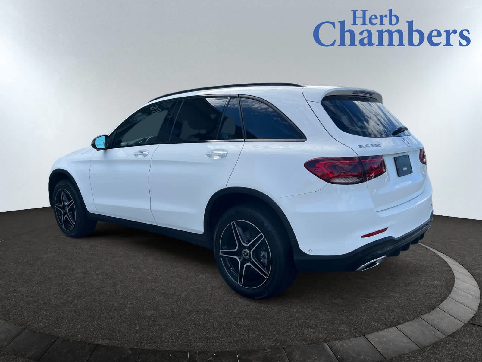 2022 Mercedes Benz GLC 300 4MATIC photo 3
