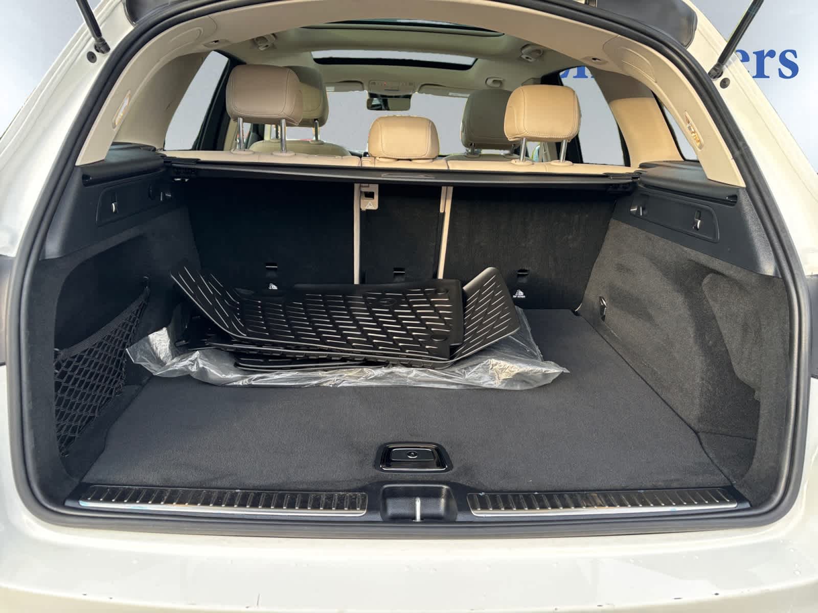 2022 Mercedes Benz GLC 300 4MATIC photo 4