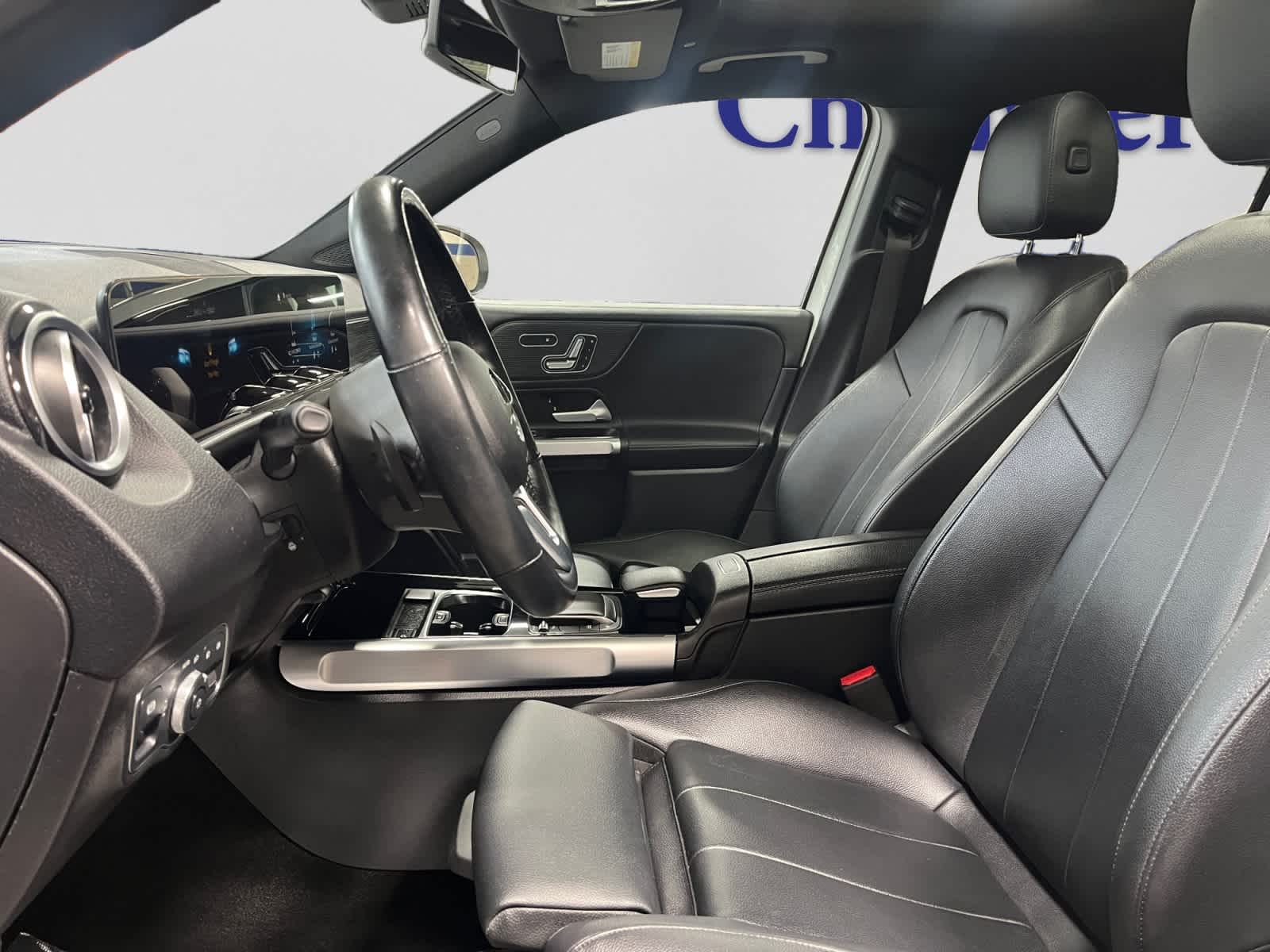 used 2023 Mercedes-Benz GLB 250 car, priced at $30,999