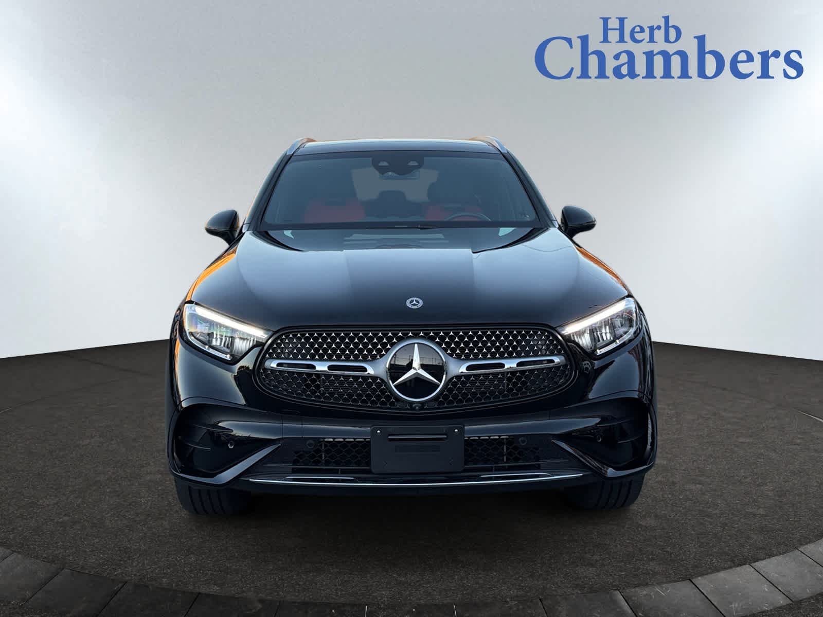 2025 Mercedes Benz GLC 300 4MATIC photo 2