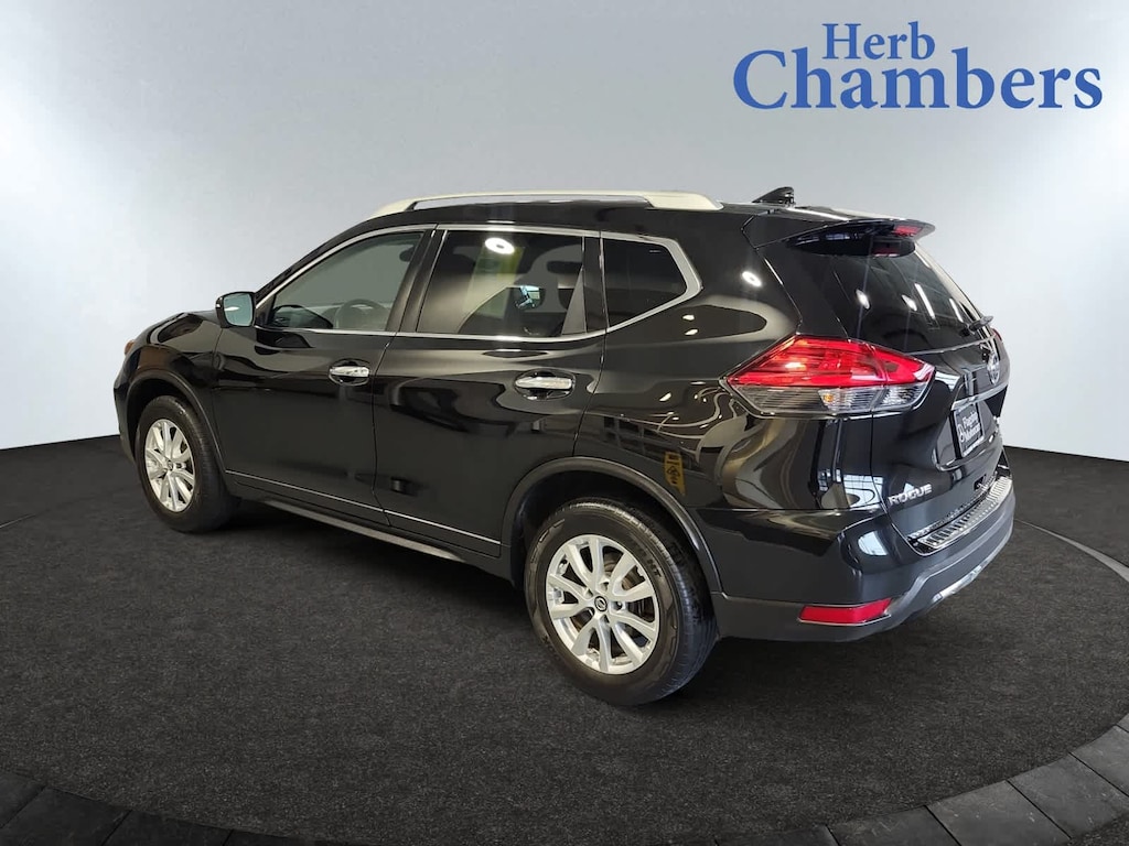 Used 2017 Nissan Rogue SV SUV