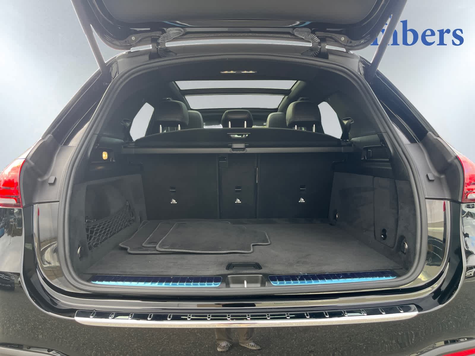 2023 Mercedes Benz GLE 450 4MATIC photo 3