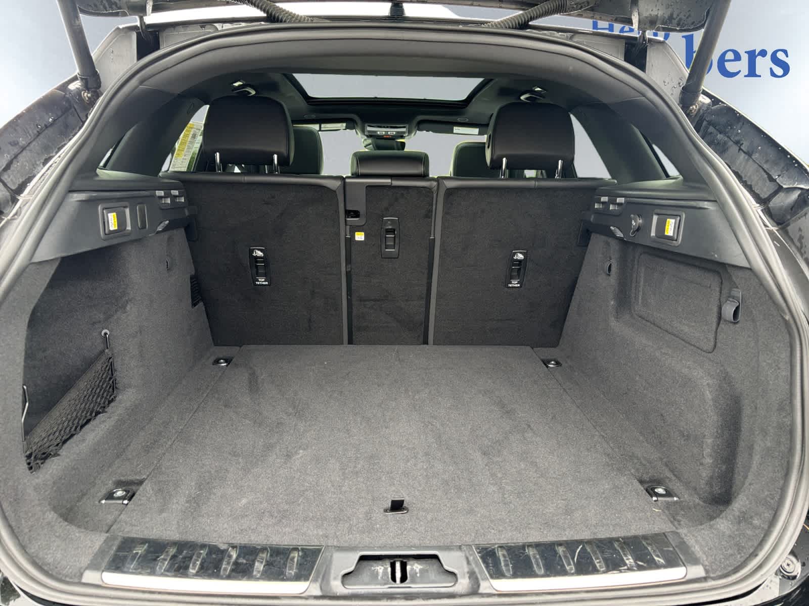 2025 Jaguar F-PACE P250 R-Dynamic S photo 4