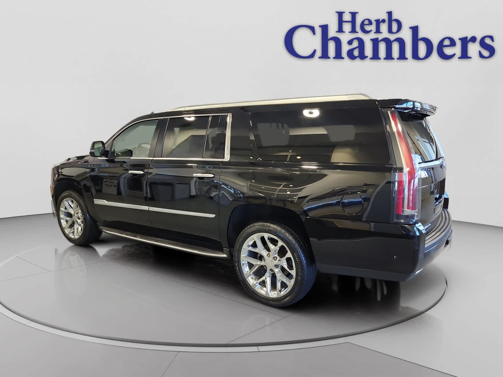 used 2018 Cadillac Escalade ESV car, priced at $29,997