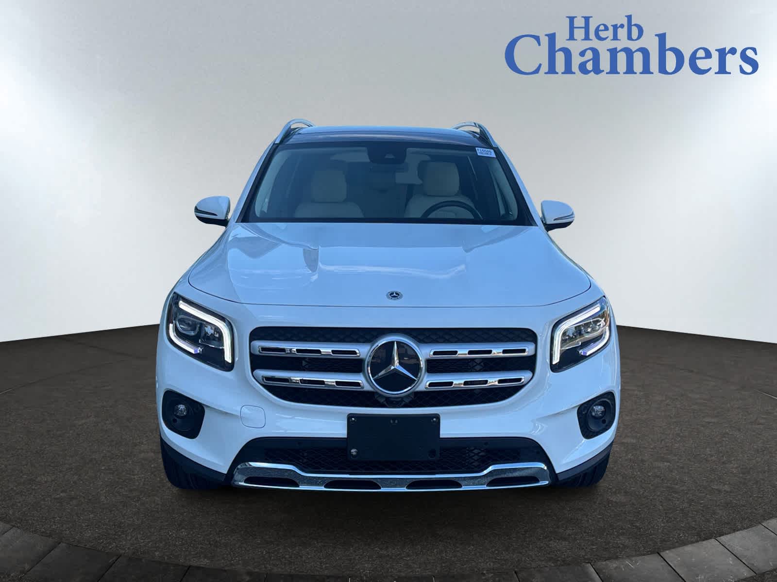2022 Mercedes Benz GLB 250 4MATIC photo 2