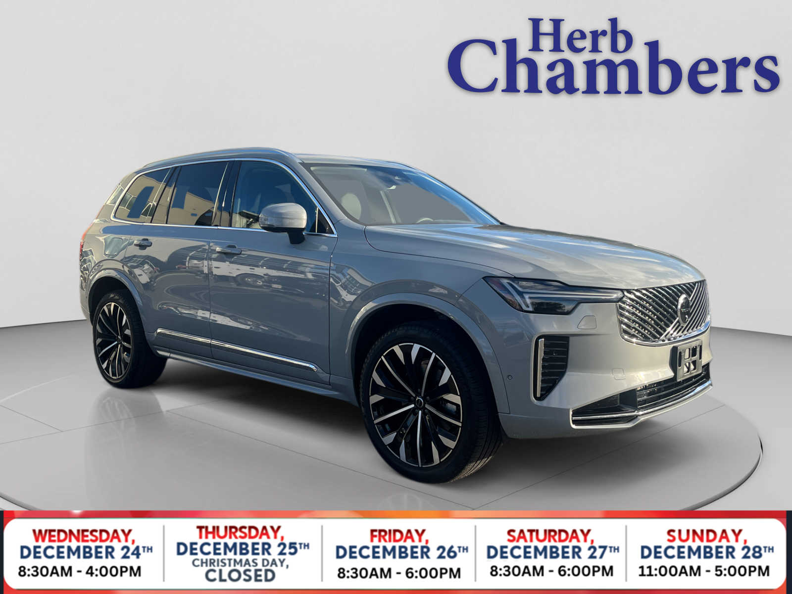 2025 Volvo XC90 Plus's photo