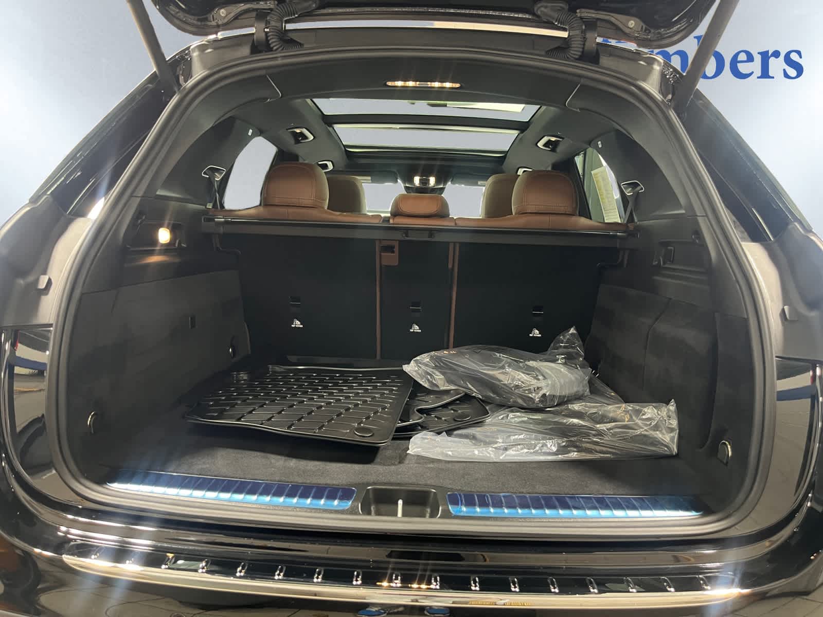 2025 Mercedes Benz GLE 450e 4MATIC photo 4