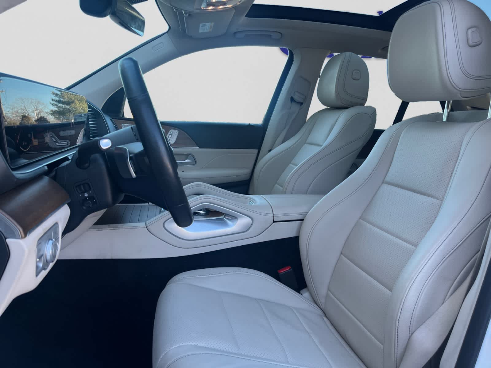 used 2024 Mercedes-Benz GLE 450 car, priced at $63,998