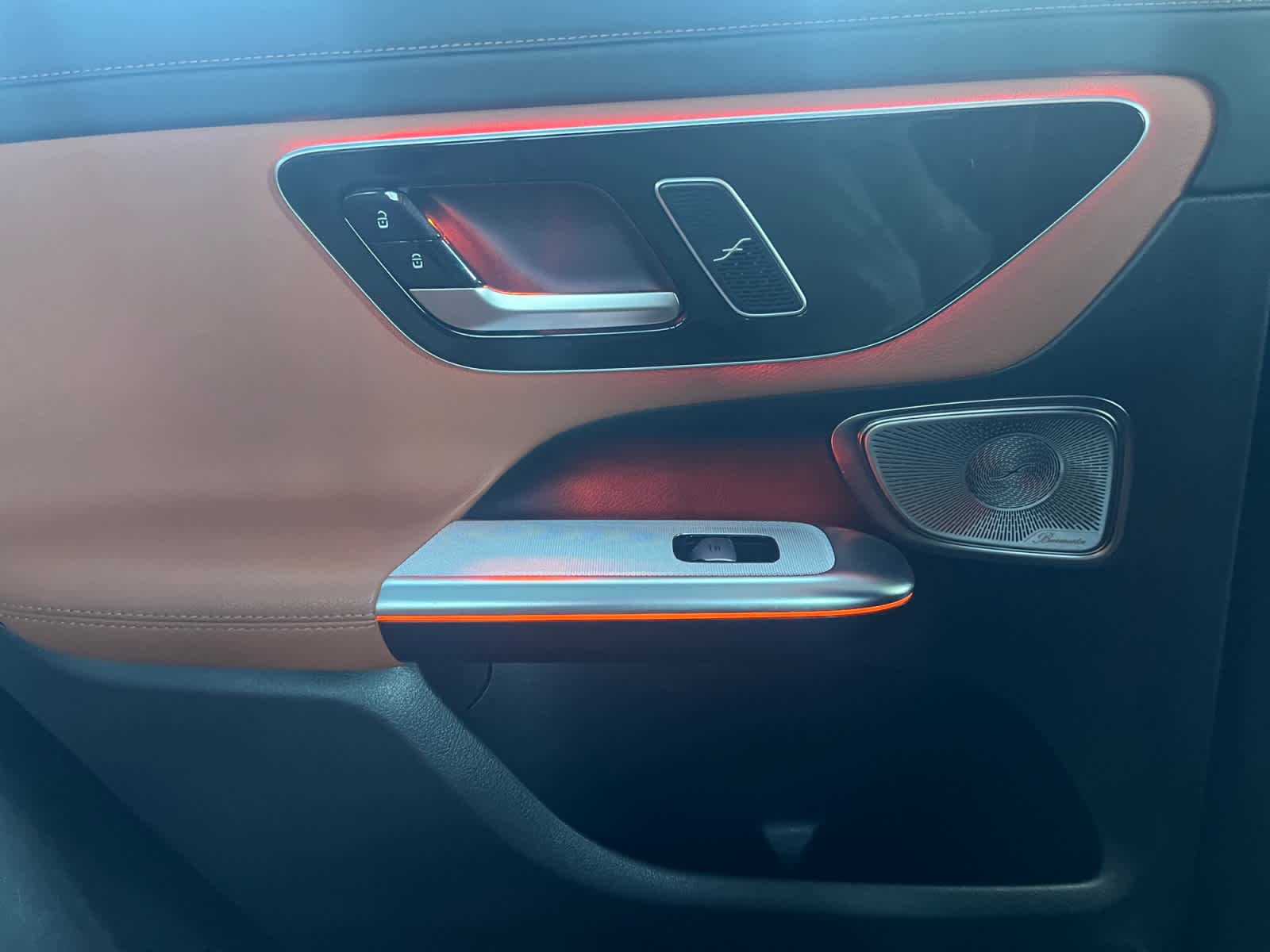 used 2023 Mercedes-Benz GLC 300 car, priced at $40,998