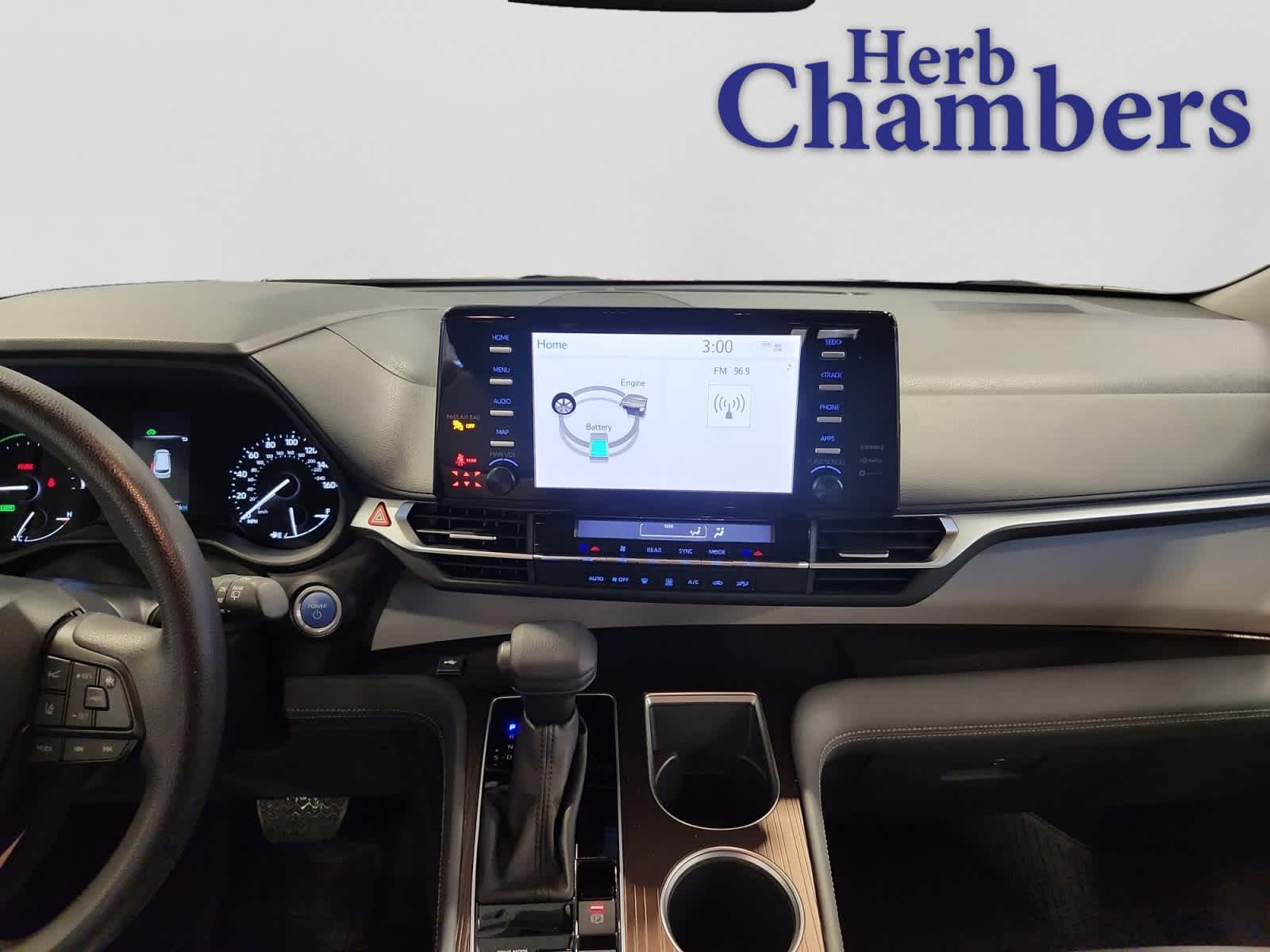 used 2023 Toyota Sienna car, priced at $38,997