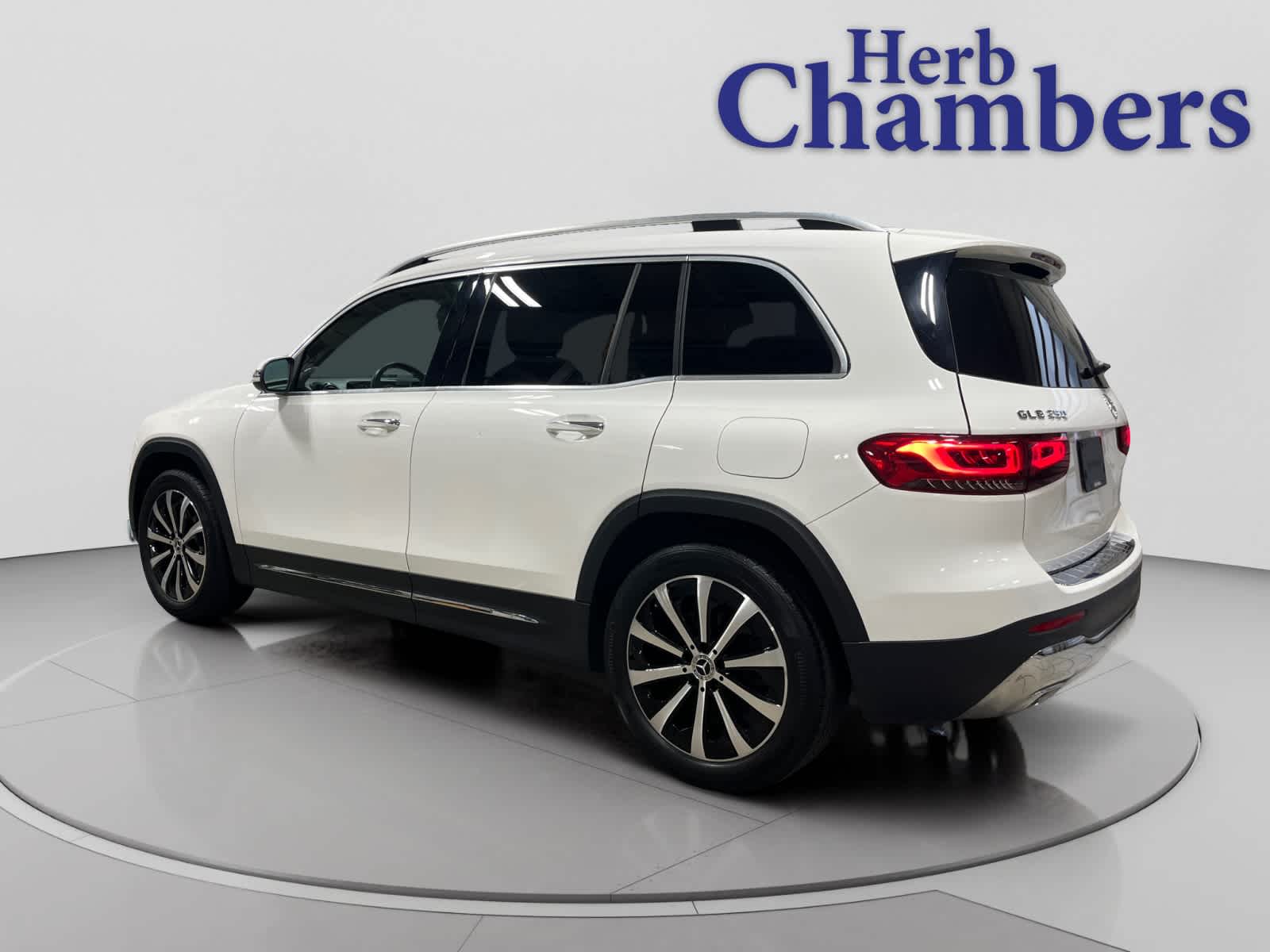 used 2023 Mercedes-Benz GLB 250 car, priced at $33,998