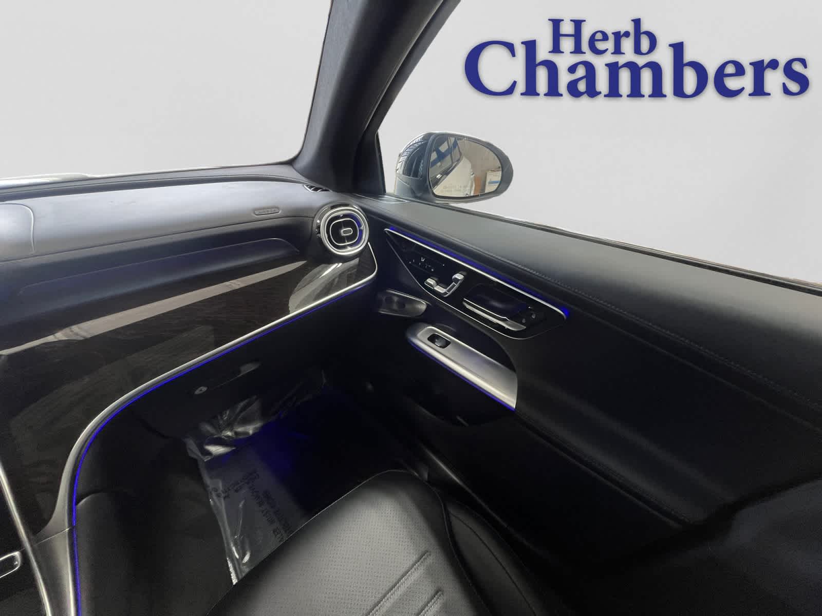 used 2023 Mercedes-Benz GLC 300 car, priced at $41,998