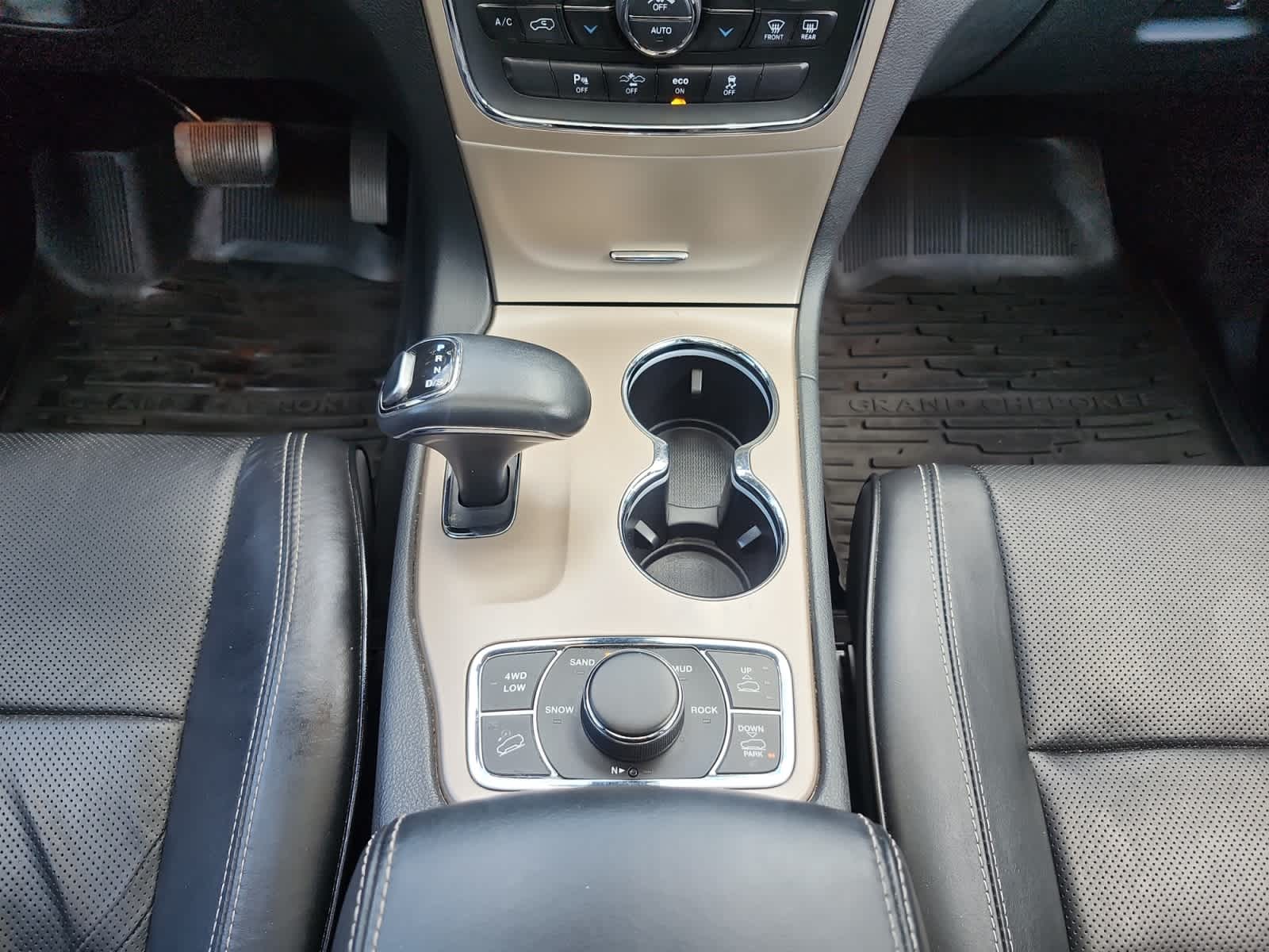 used 2014 Jeep Grand Cherokee car, priced at $15,997