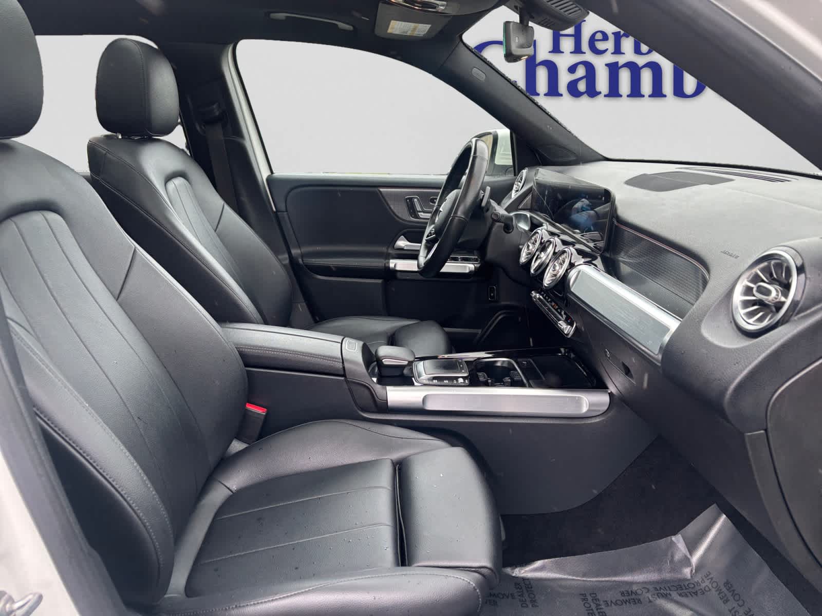 used 2021 Mercedes-Benz GLB 250 car, priced at $27,998