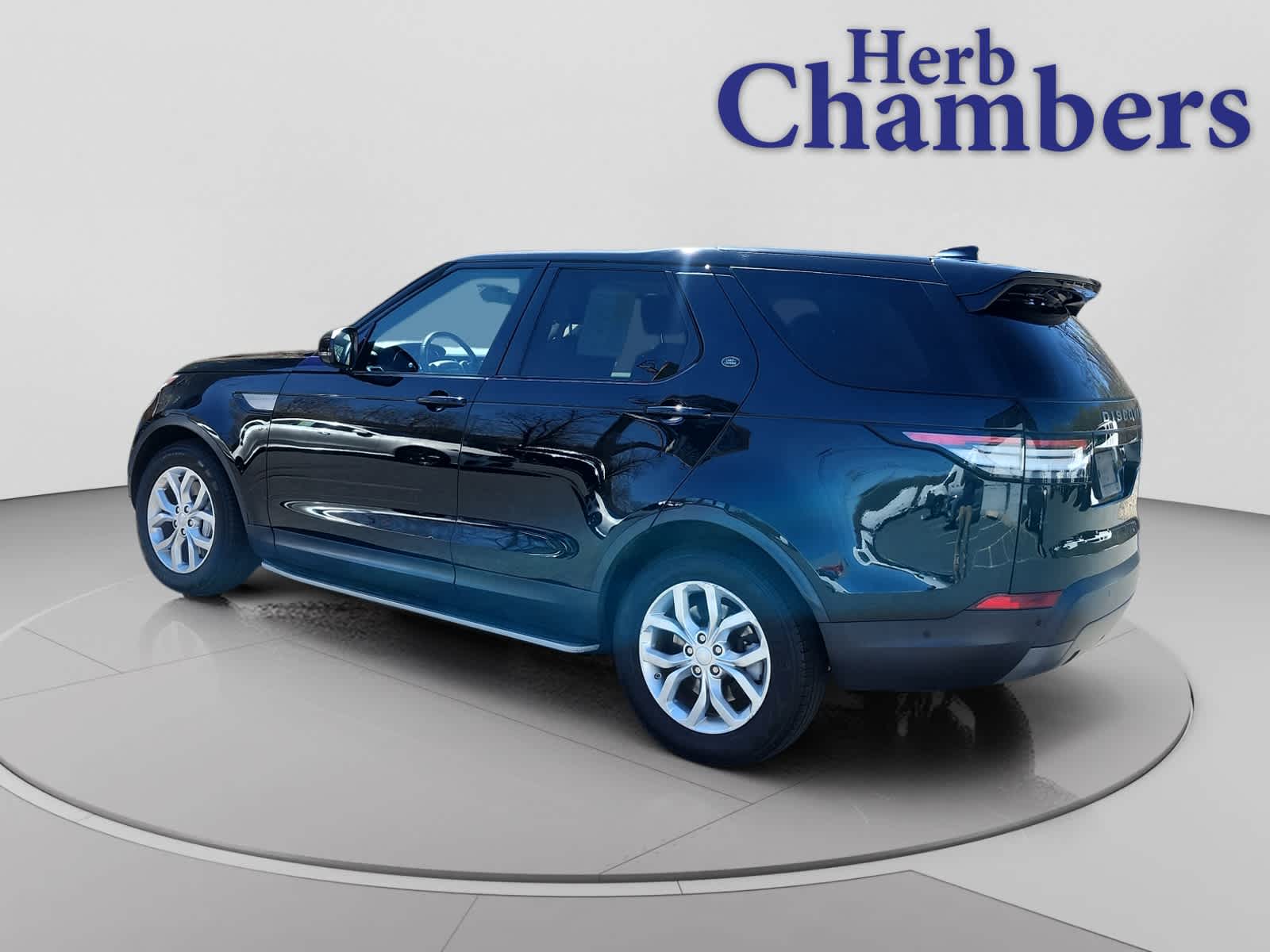 used 2019 Land Rover Discovery car, priced at $13,997