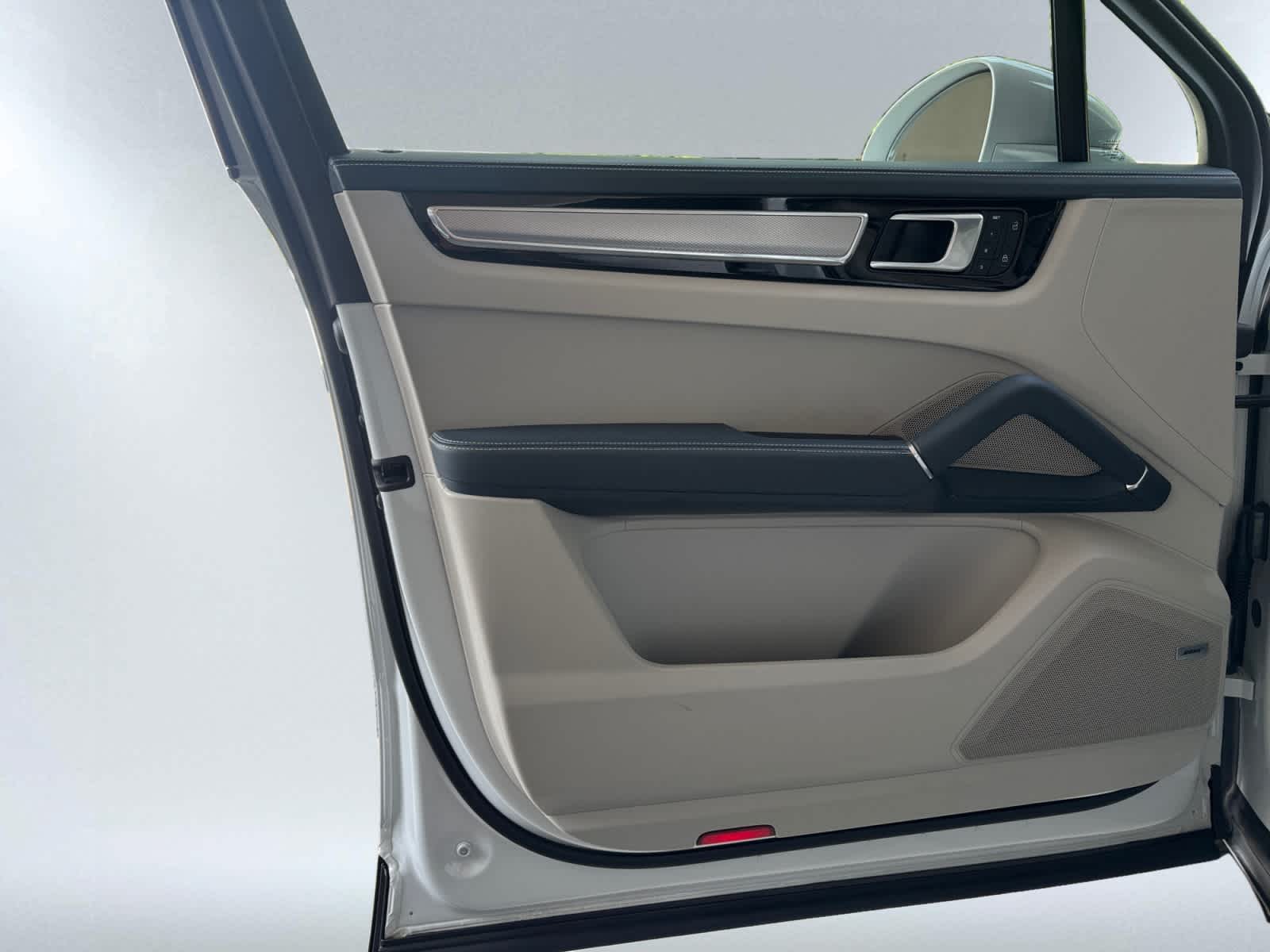 2023 Porsche Cayenne Coup Platinum Edition - Photo 9