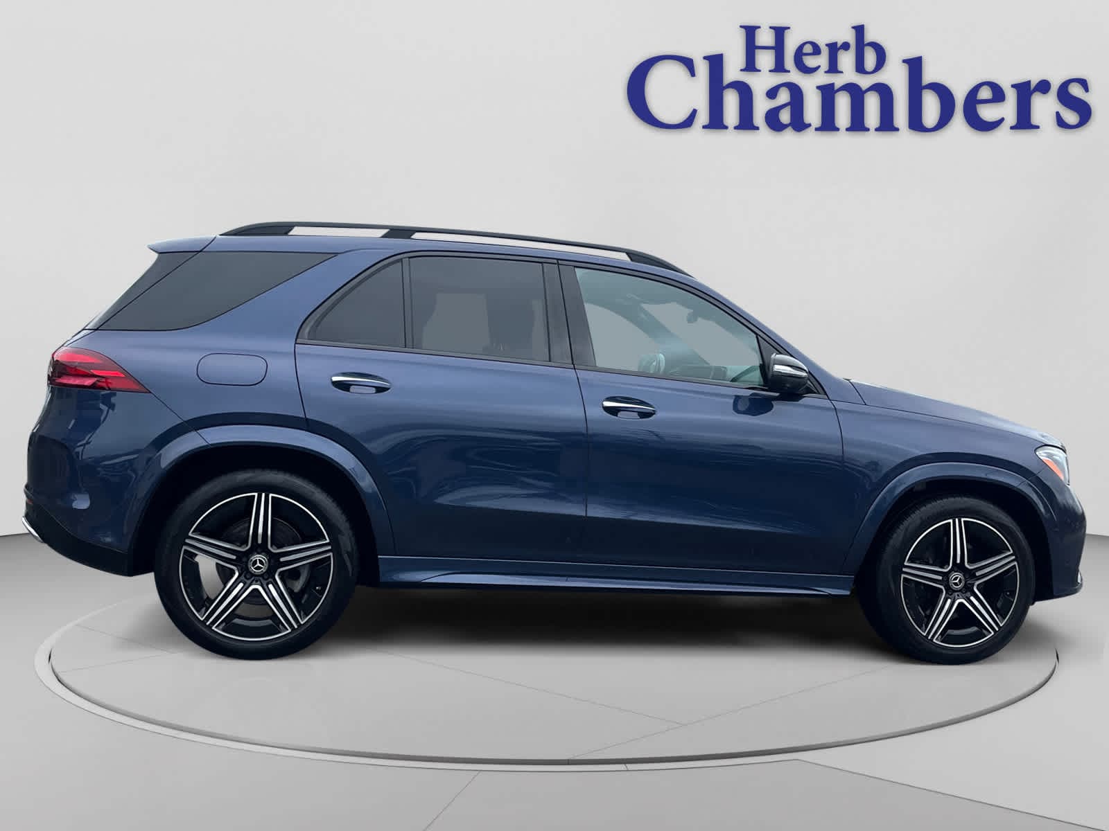 used 2024 Mercedes-Benz GLE 350 car, priced at $53,998