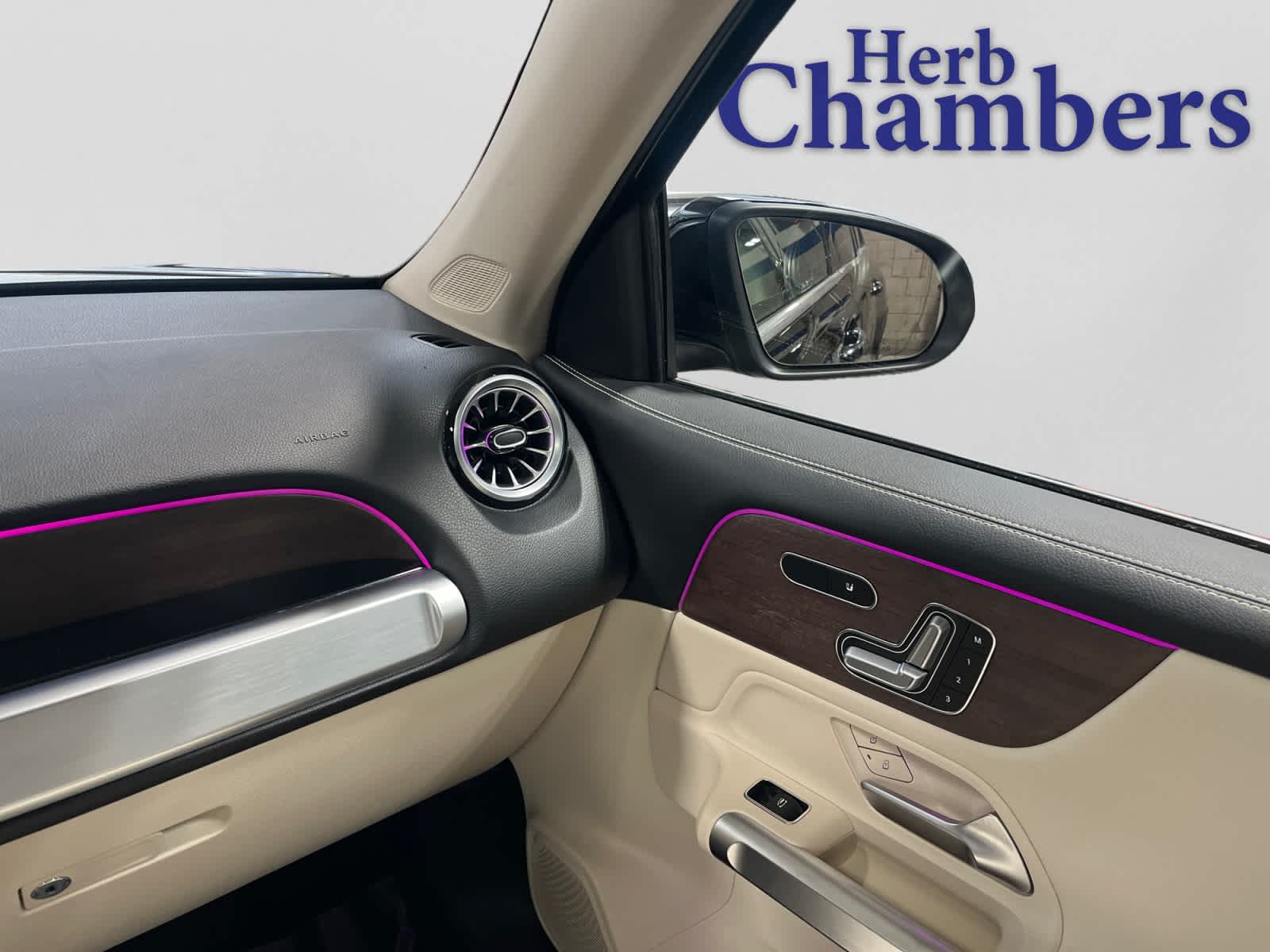 used 2023 Mercedes-Benz GLB 250 car, priced at $33,998