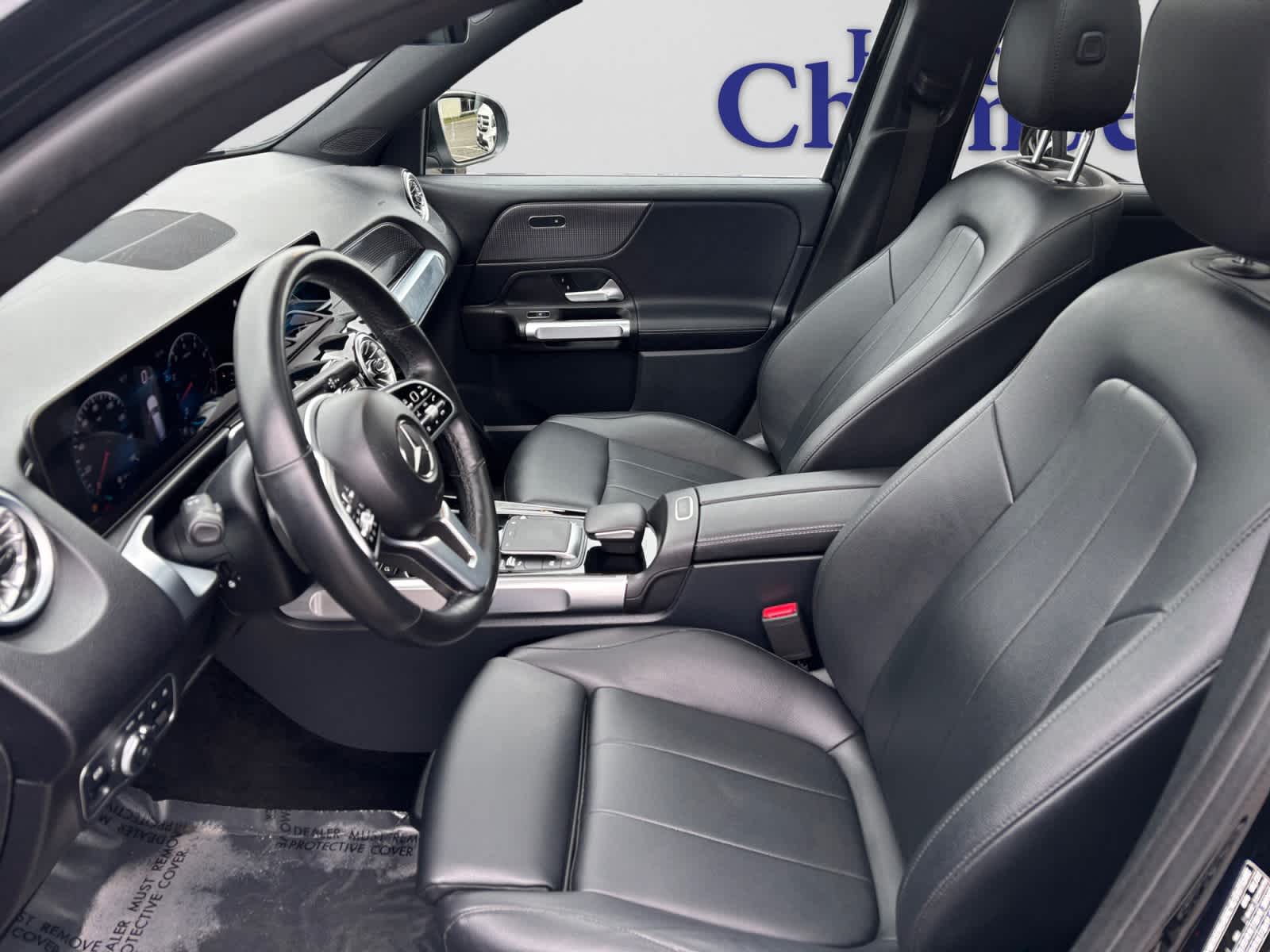 used 2022 Mercedes-Benz GLB 250 car, priced at $29,998