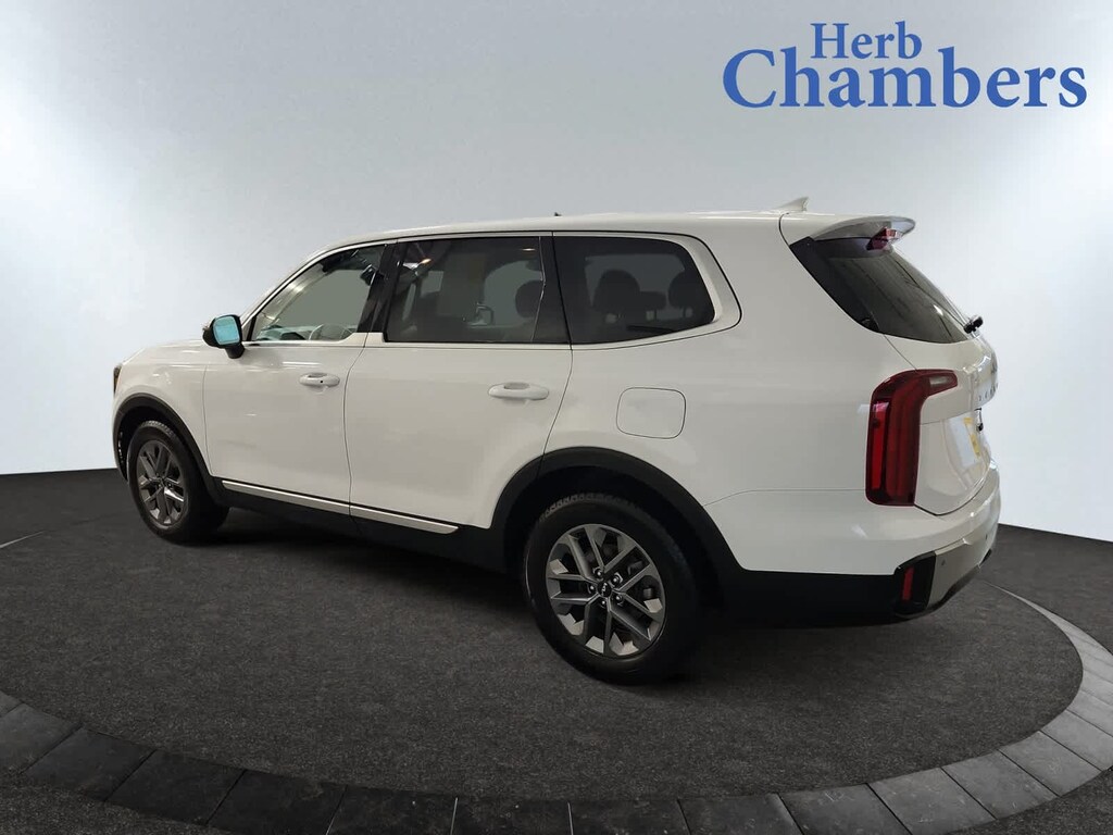 Used 2023 Kia Telluride LX SUV