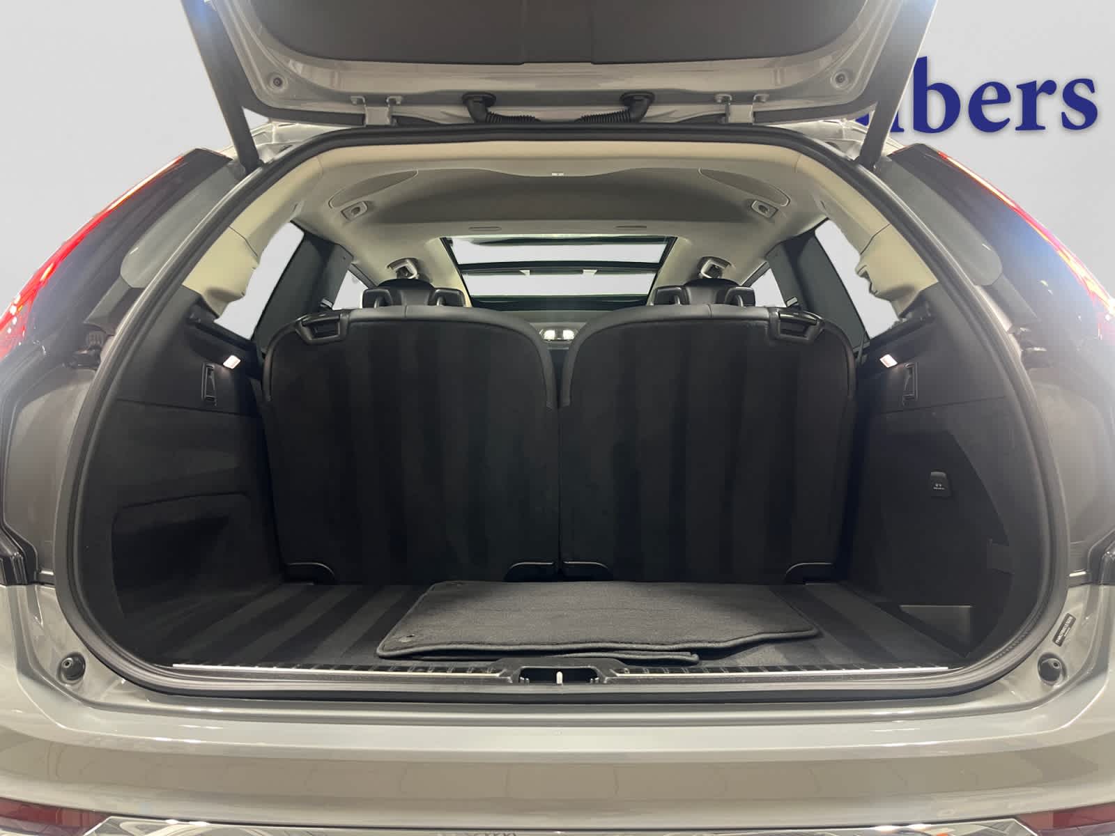 2025 Volvo XC90 Plus photo 4