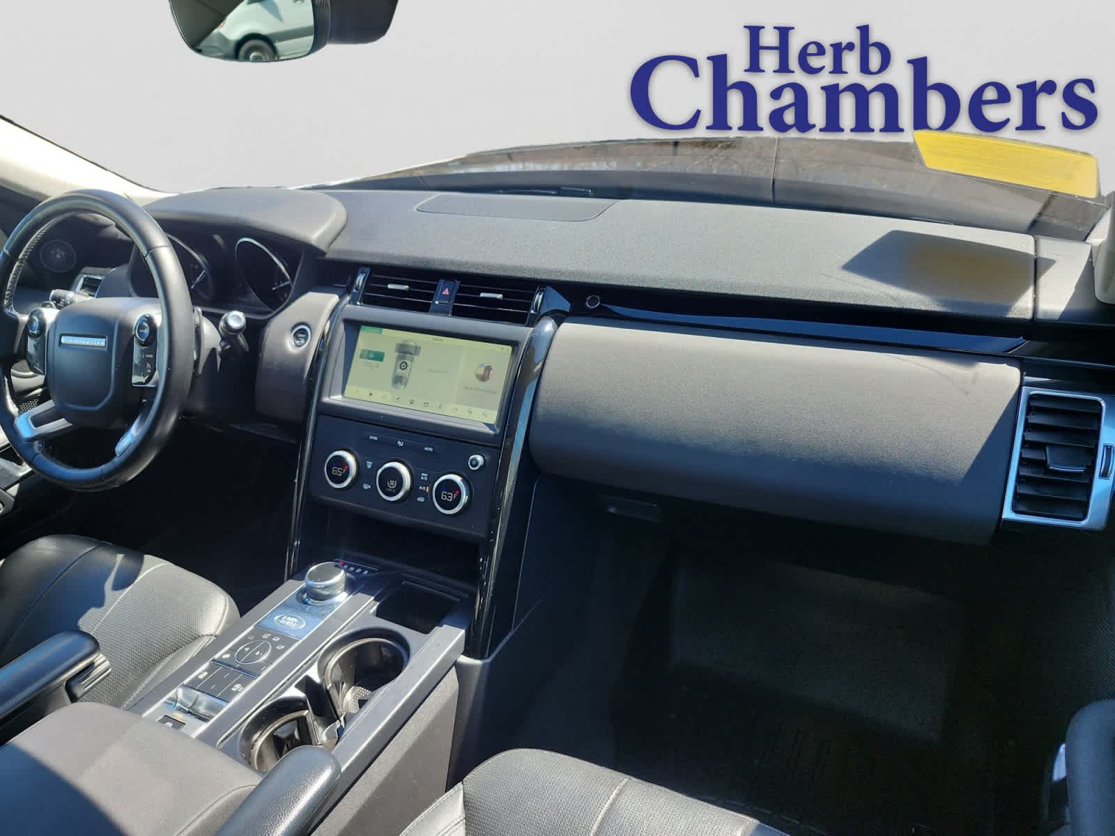 used 2019 Land Rover Discovery car, priced at $13,997